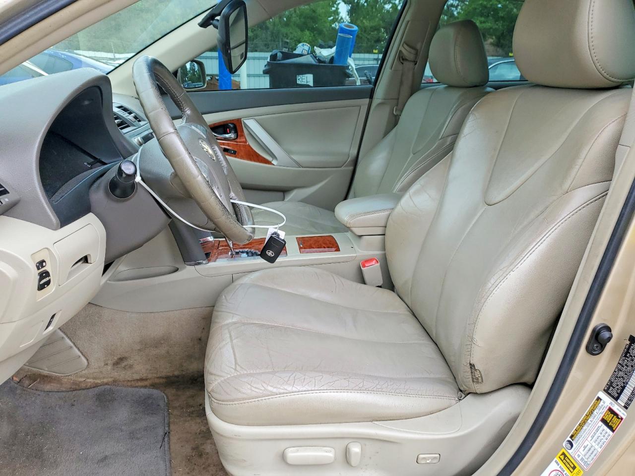 2011 Toyota Camry Gold vin: 4T1BK3EK2BU120744