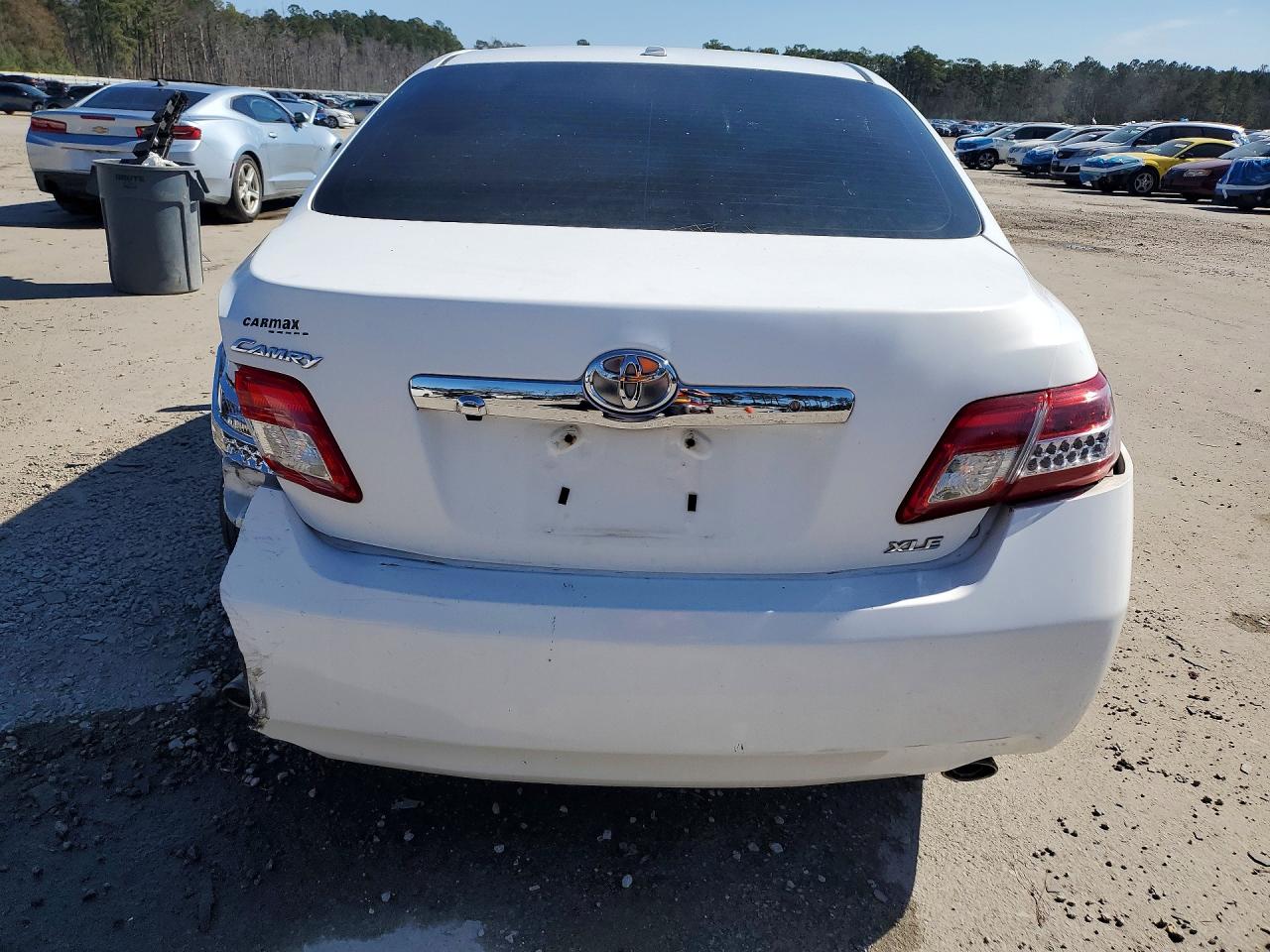 2011 Toyota Camry Xle V6 White vin: 4T1BK3EK2BU616627
