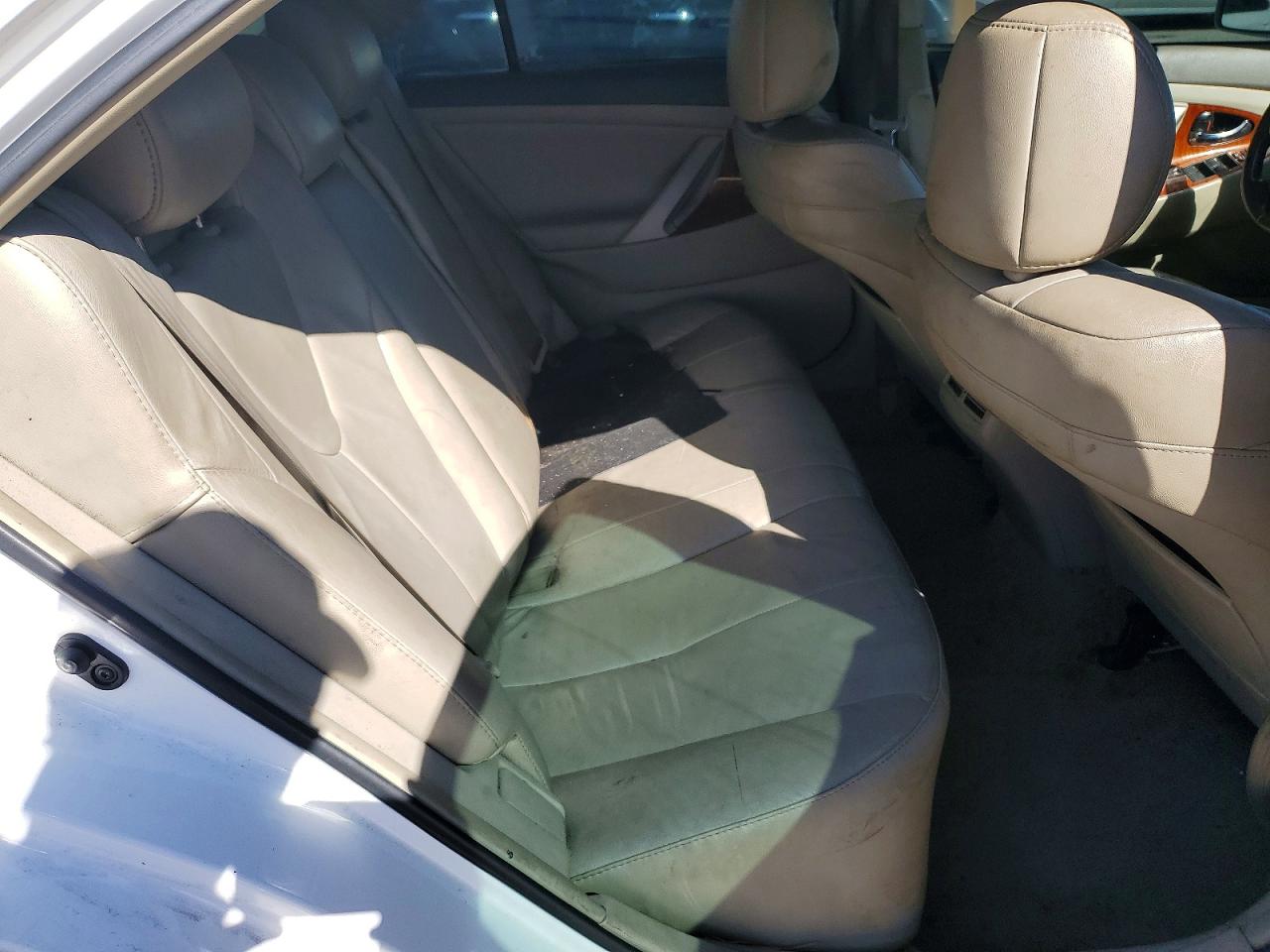 2011 Toyota Camry Xle V6 White vin: 4T1BK3EK2BU616627