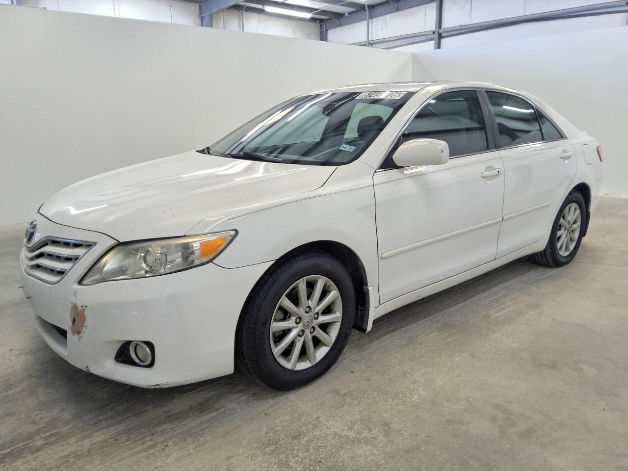 2011 Toyota Camry Xle V6 White vin: 4T1BK3EK2BU618880
