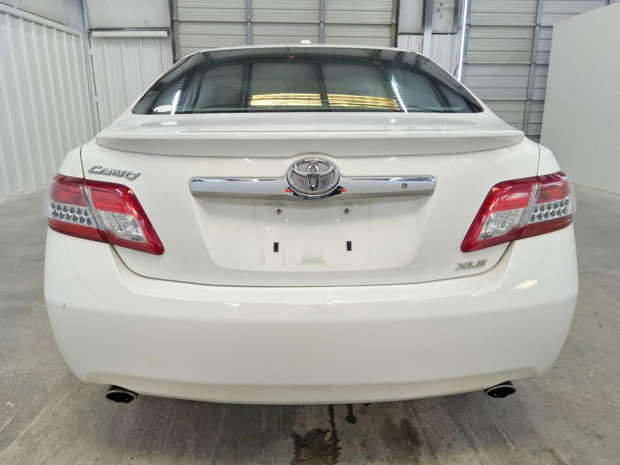 2011 Toyota Camry Xle V6 White vin: 4T1BK3EK2BU618880