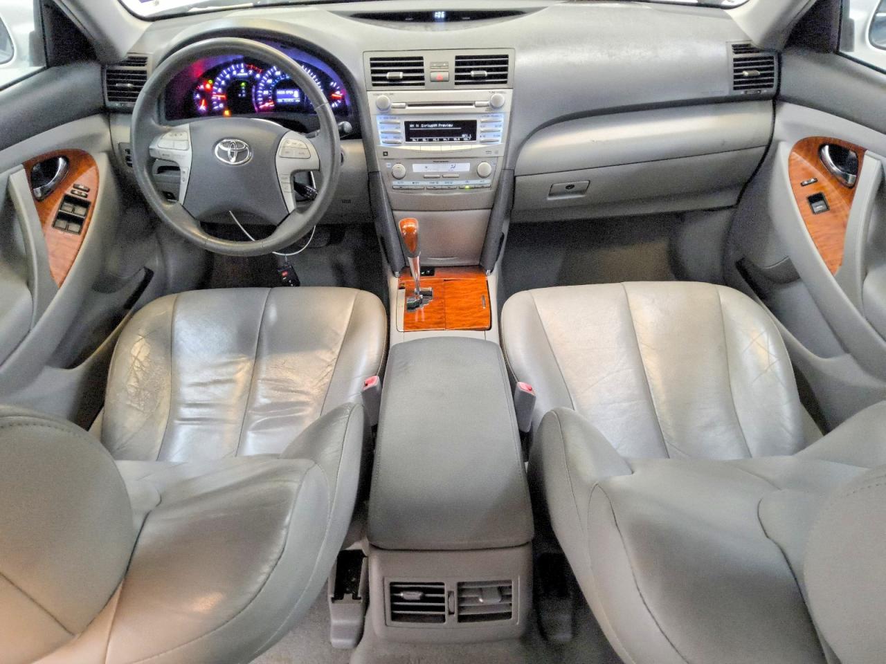 2011 Toyota Camry Xle V6 White vin: 4T1BK3EK2BU618880