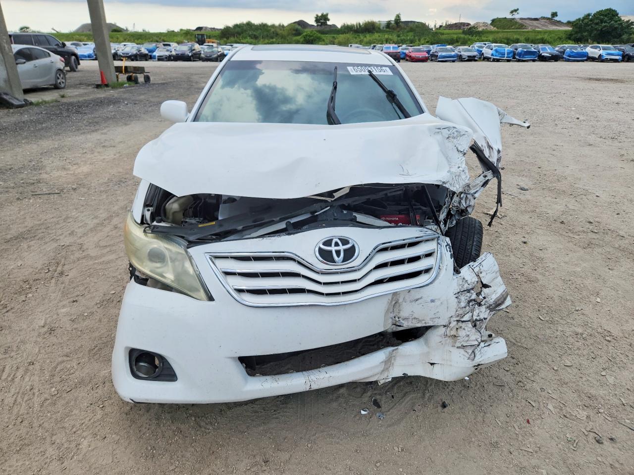 2011 Toyota Camry Xle V6 White vin: 4T1BK3EK2BU621827