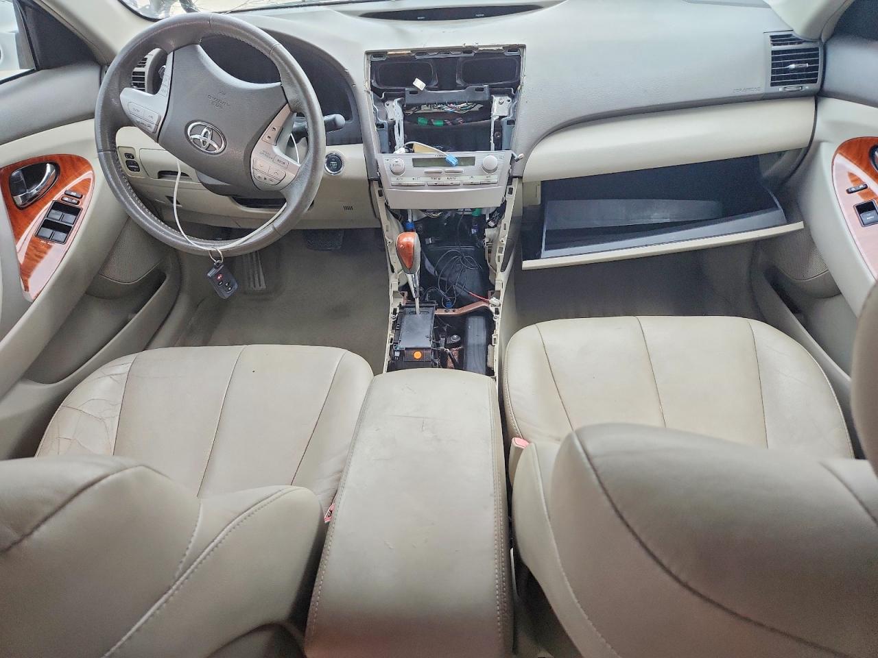 2011 Toyota Camry Xle V6 White vin: 4T1BK3EK2BU621827