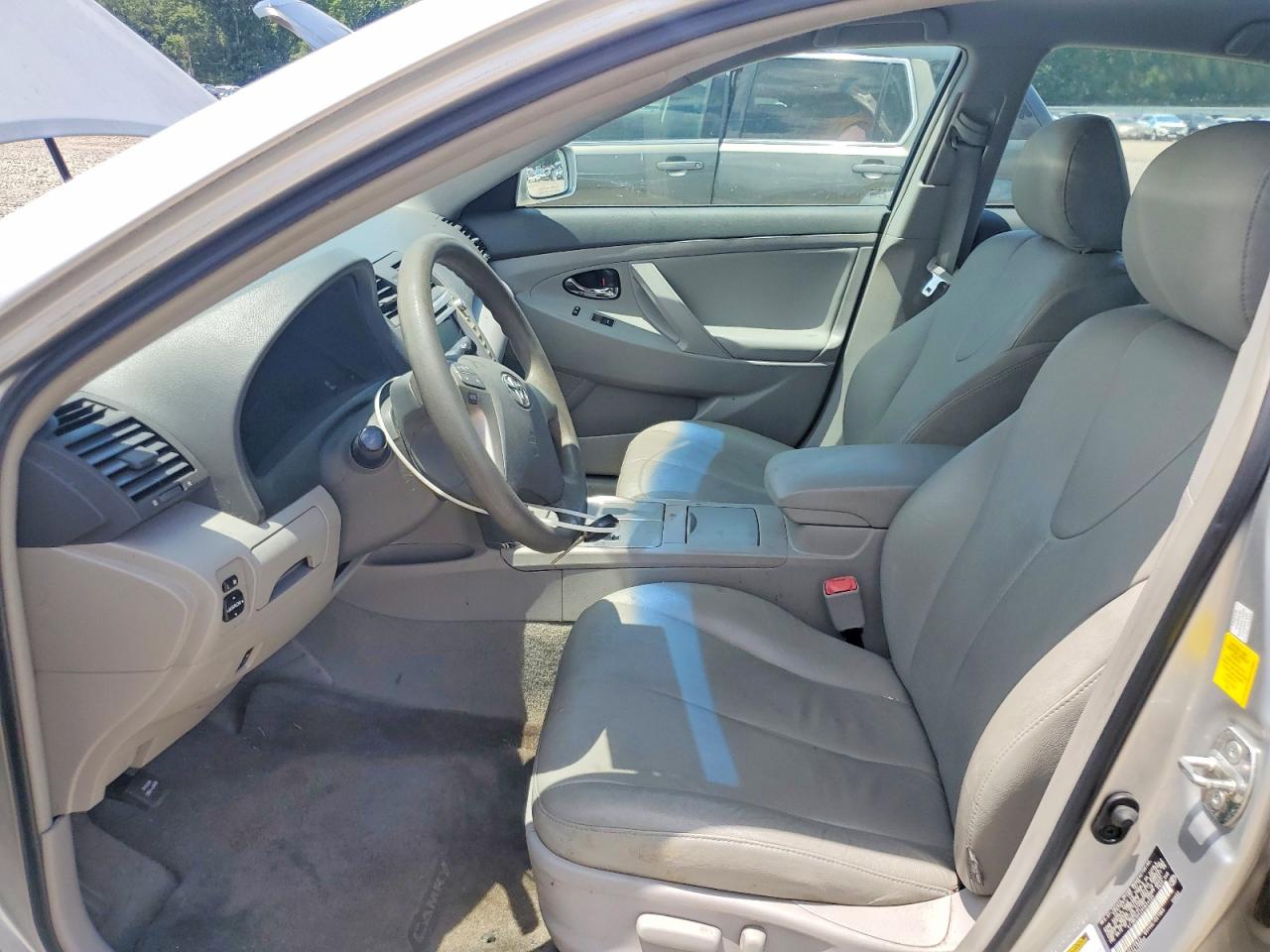 2011 Toyota Camry Le V6 Silver vin: 4T1BK3EK2BU624520