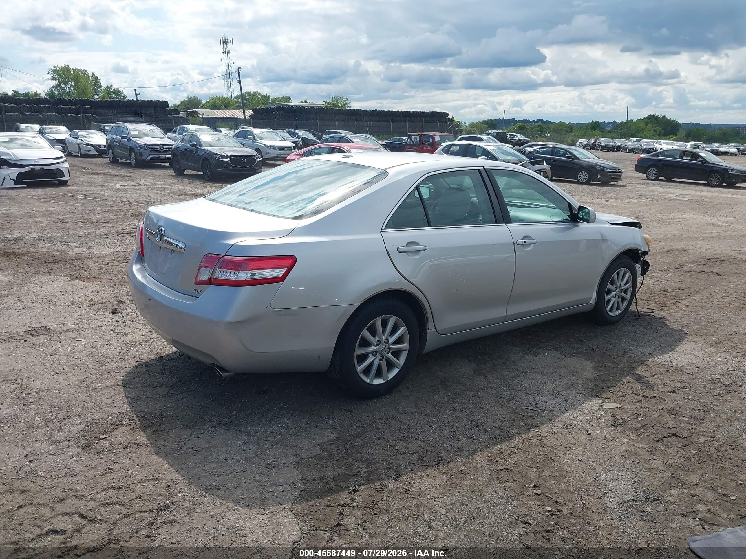 2011 Toyota Camry Xle V6 Silver vin: 4T1BK3EK2BU630169