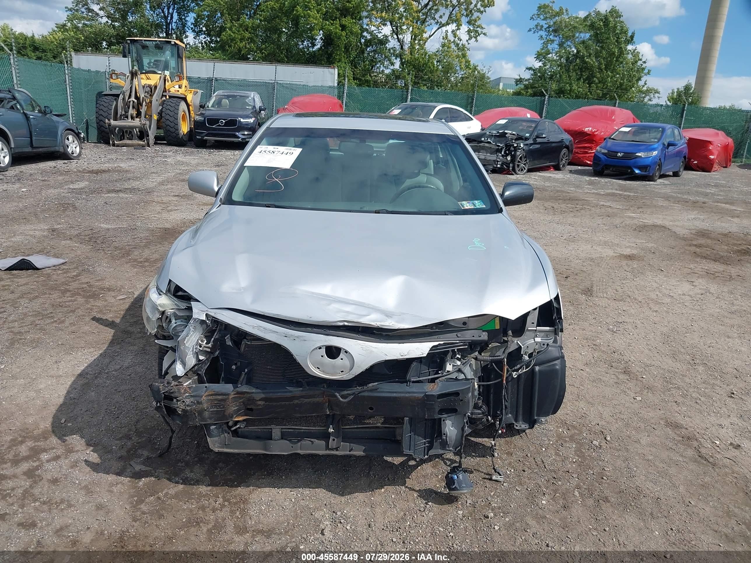2011 Toyota Camry Xle V6 Silver vin: 4T1BK3EK2BU630169
