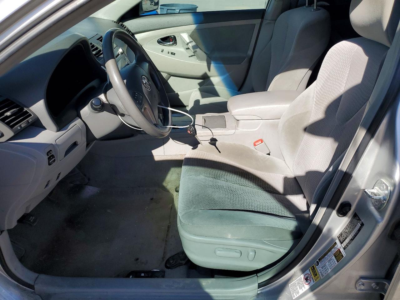 2010 Toyota Camry Le V6 Серебряный vin: 4T1BK3EK3AU099112