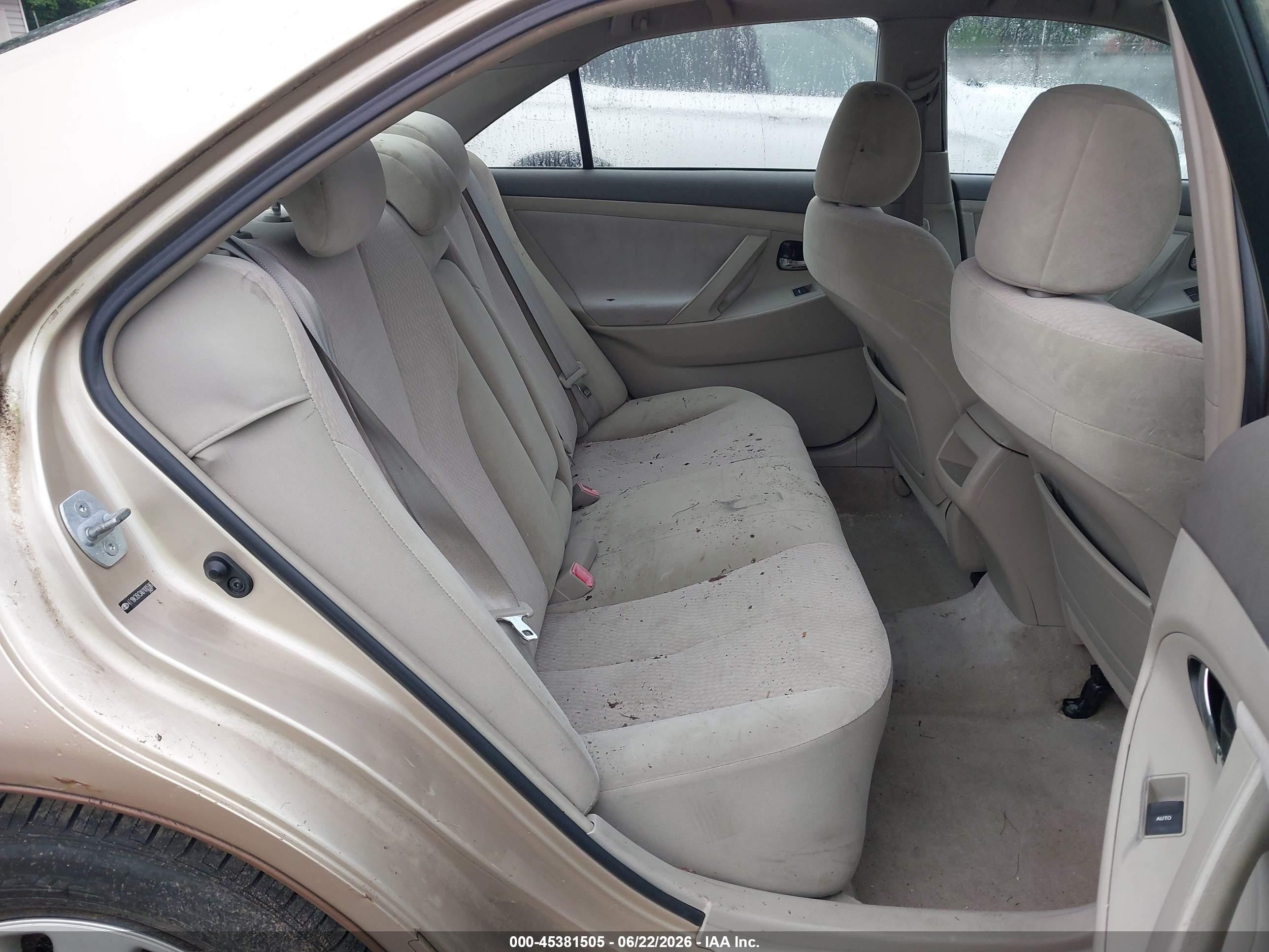 2010 Toyota Camry Le V6 Beige vin: 4T1BK3EK3AU100596