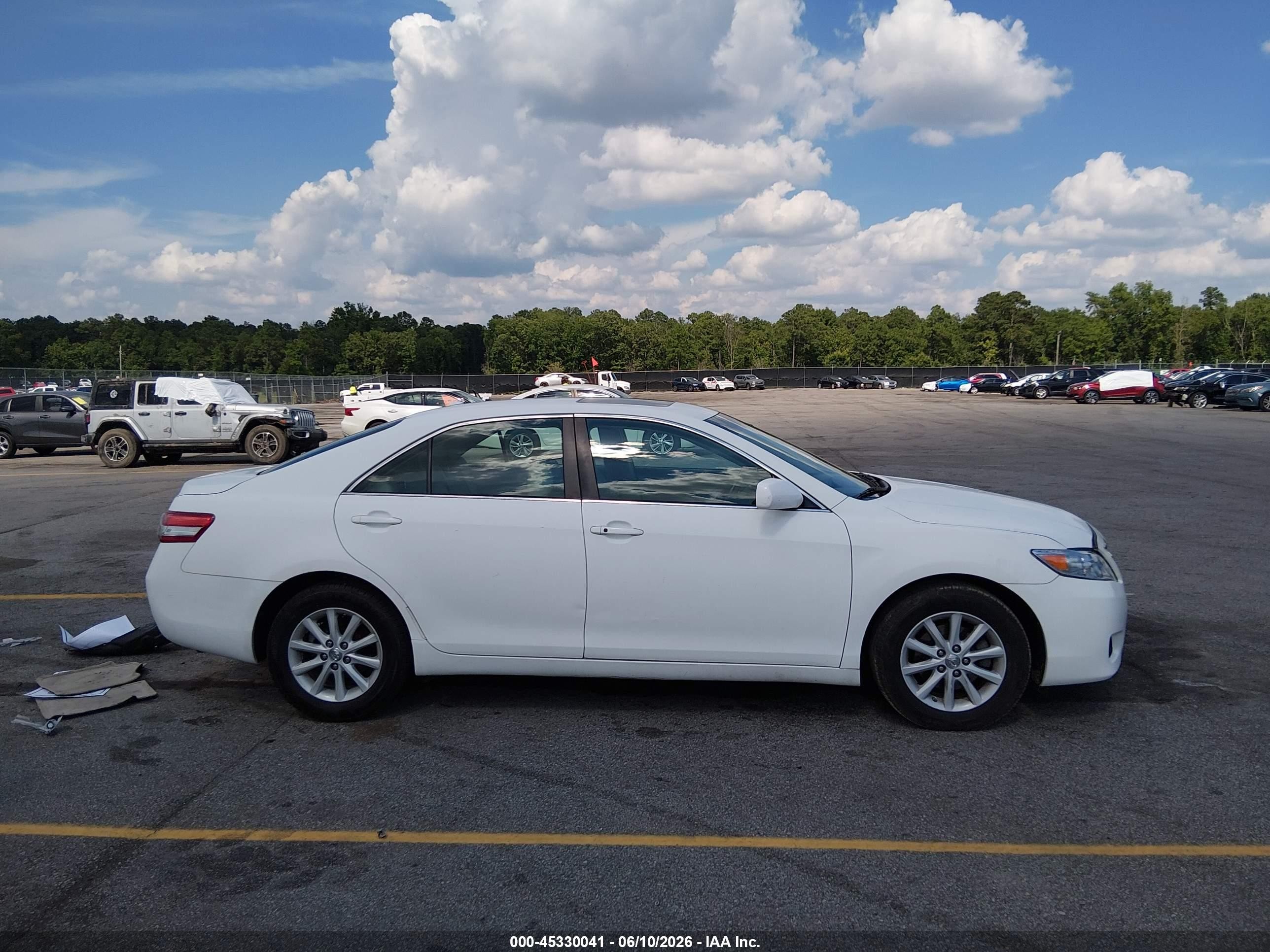 2010 Toyota Camry Xle V6 White vin: 4T1BK3EK3AU602783
