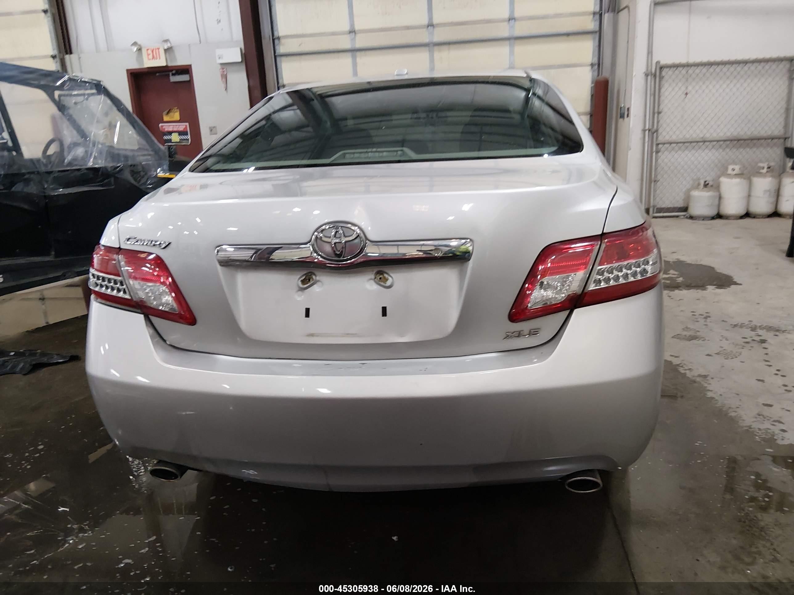 2011 Toyota Camry Xle V6 Silver vin: 4T1BK3EK3BU129159