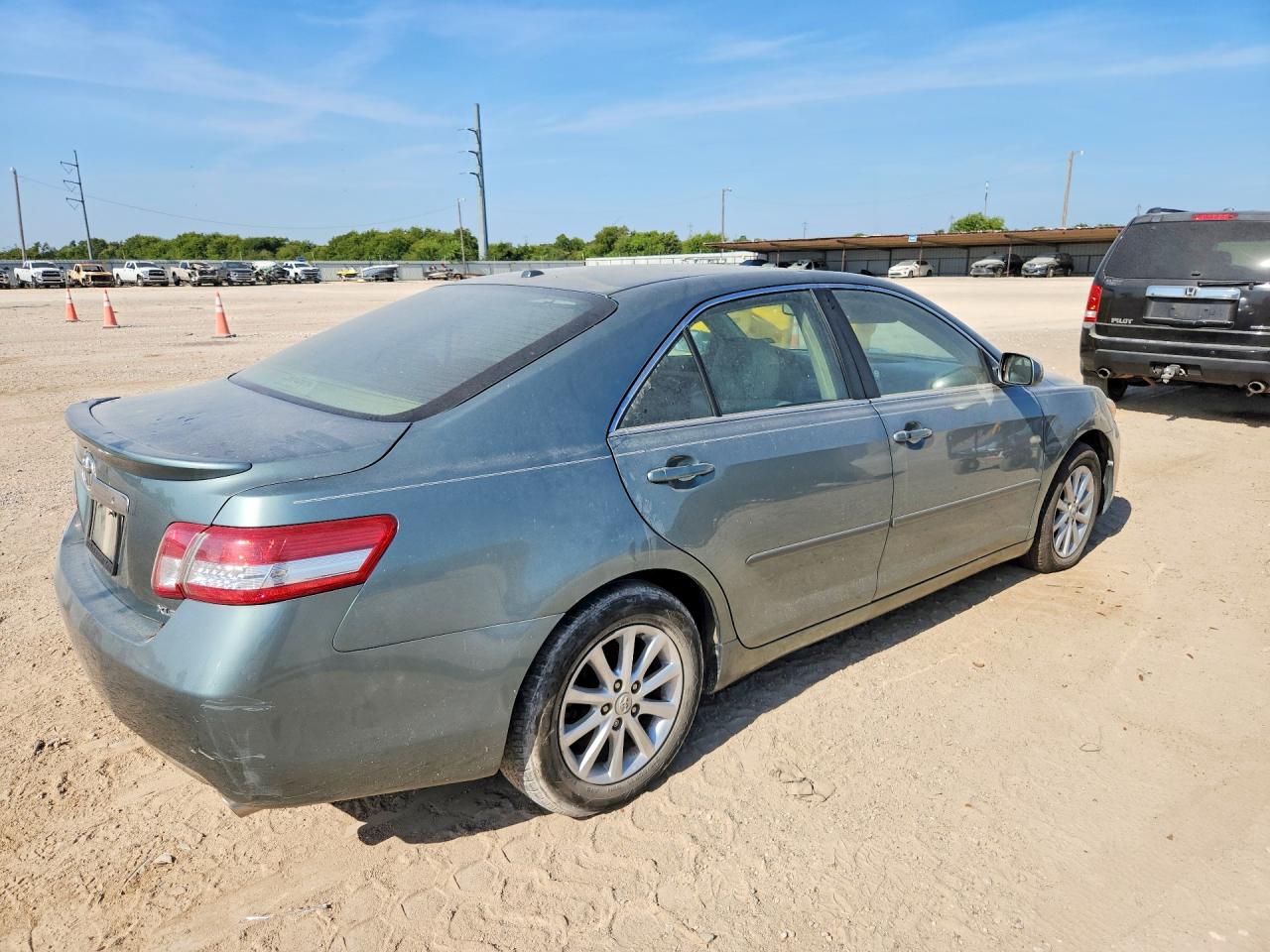 2011 Toyota Camry Xle V6 Teal vin: 4T1BK3EK3BU614112