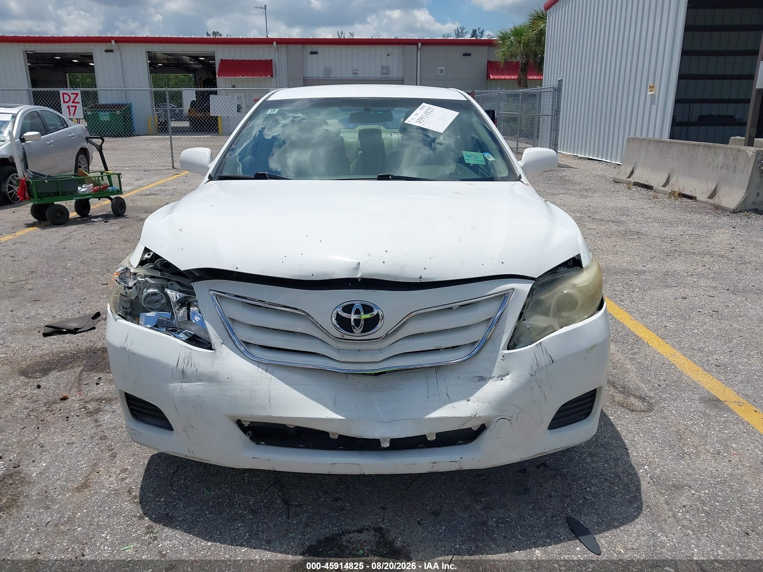 2010 Toyota Camry Le V6 Белый vin: 4T1BK3EK4AU600301