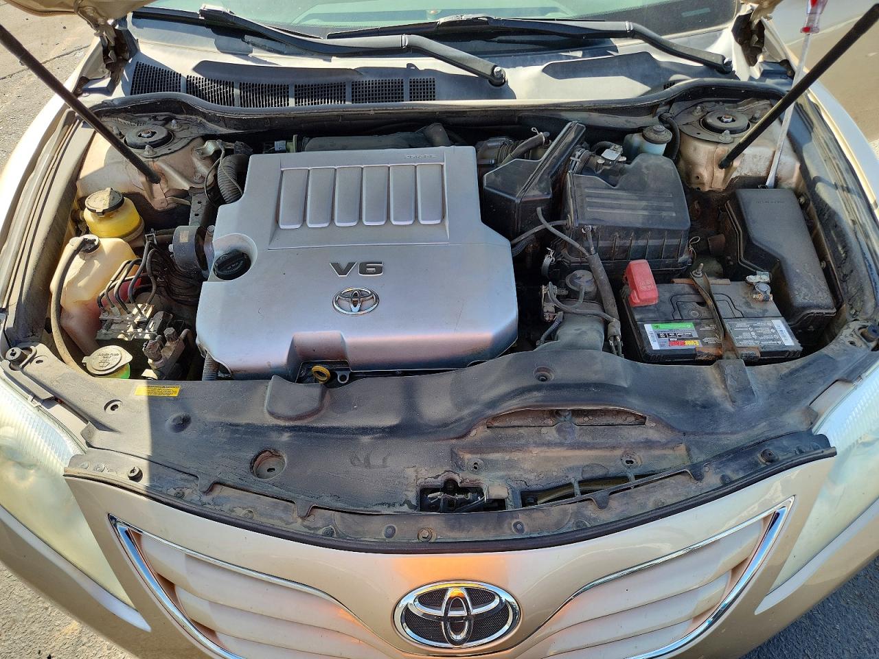 2011 Toyota Camry Le V6 Tan vin: 4T1BK3EK4BU132507