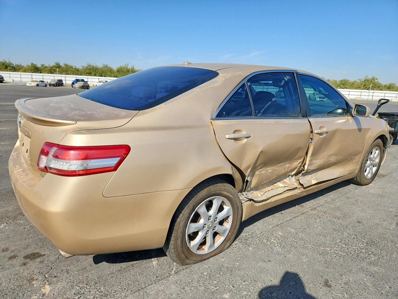 2011 Toyota Camry Le V6 Tan vin: 4T1BK3EK4BU132507