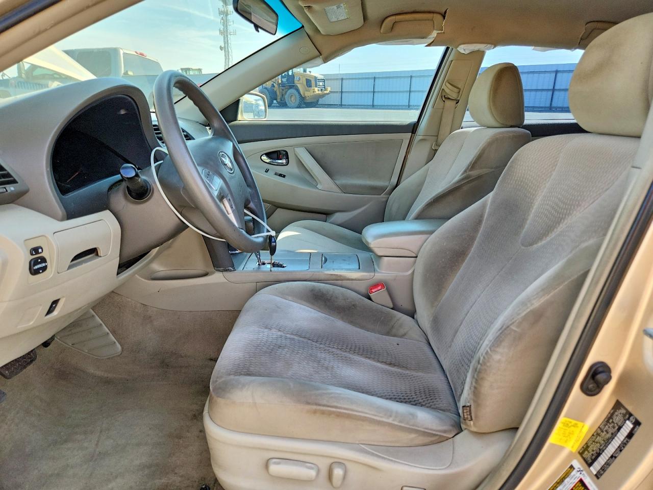 2011 Toyota Camry Le V6 Tan vin: 4T1BK3EK4BU132507