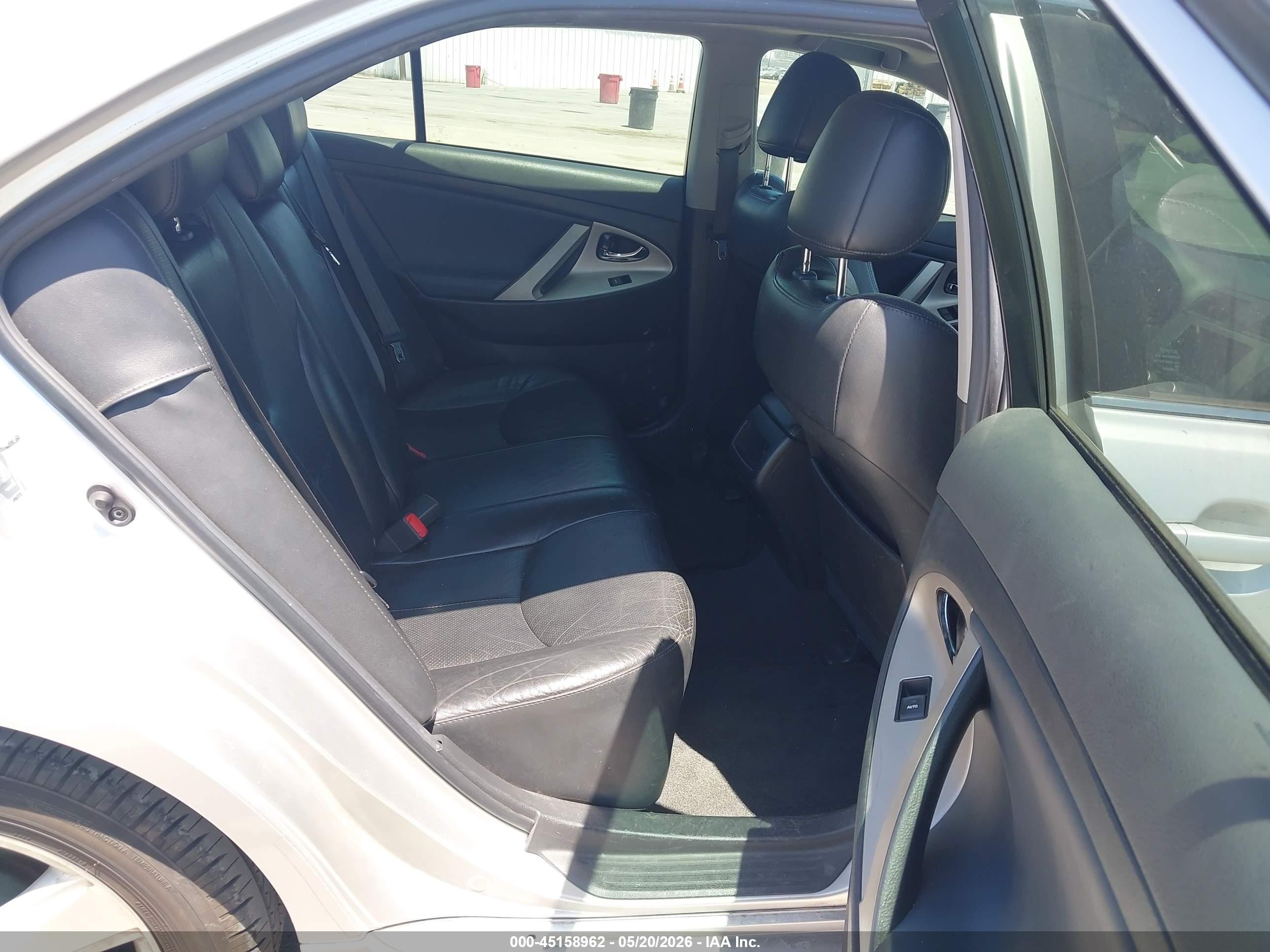 2011 Toyota Camry Se V6 Silver vin: 4T1BK3EK4BU622008