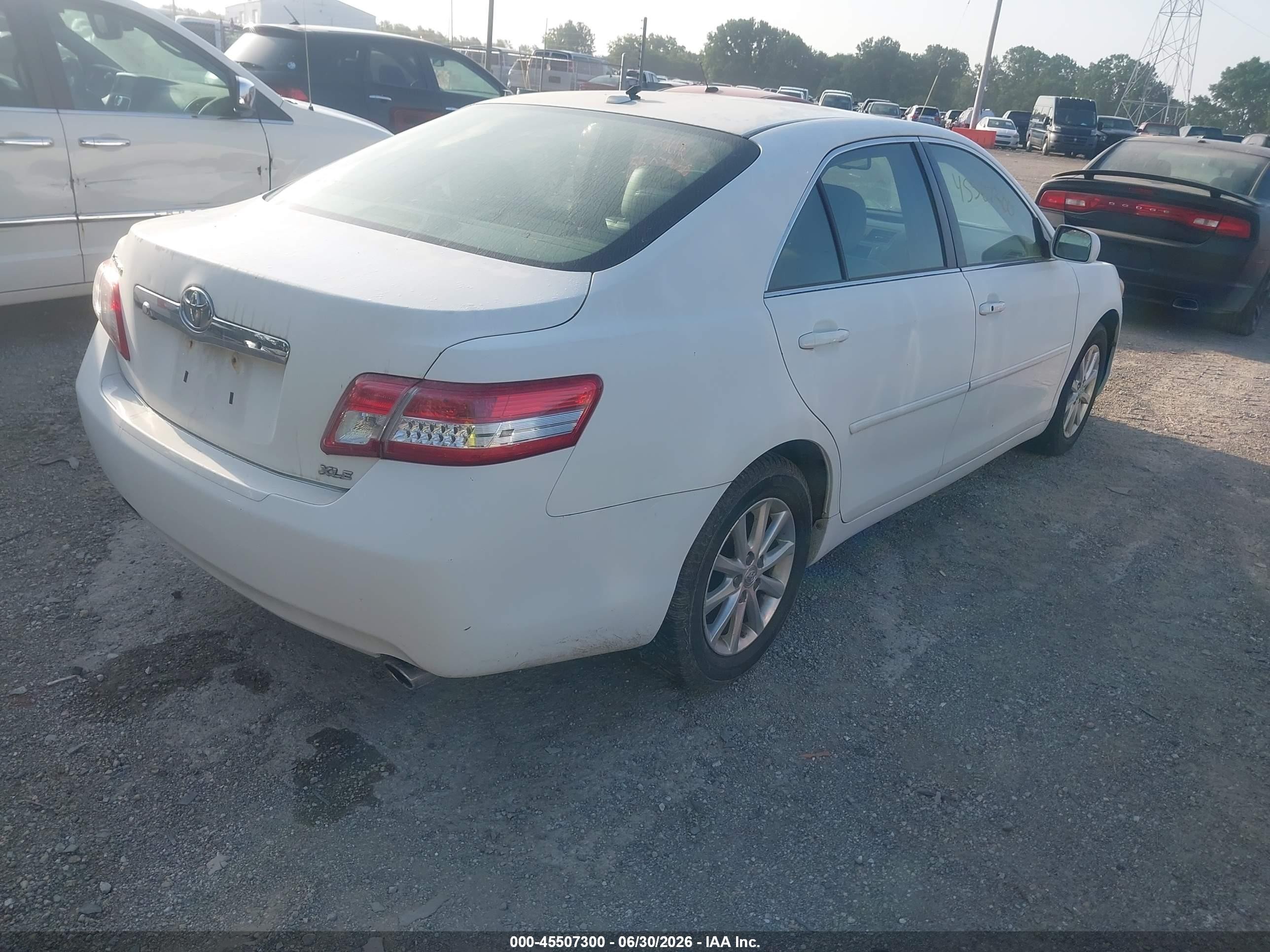 2011 Toyota Camry Xle V6 White vin: 4T1BK3EK4BU626950