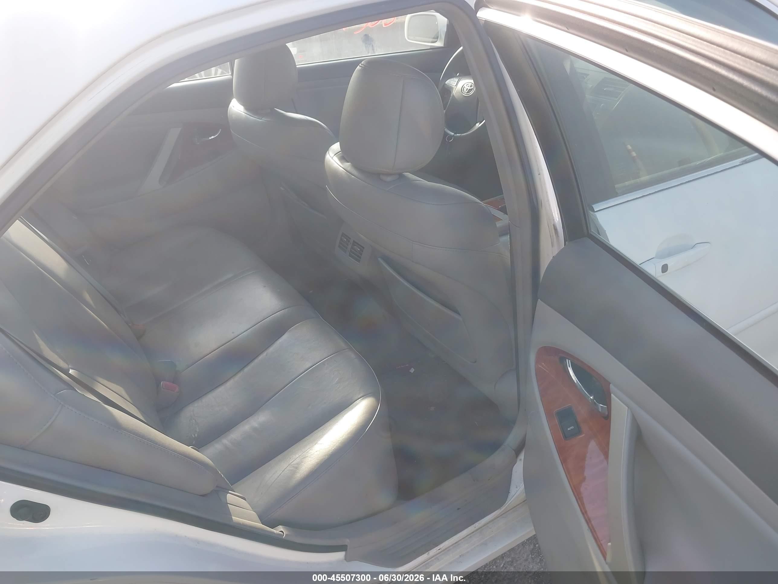 2011 Toyota Camry Xle V6 White vin: 4T1BK3EK4BU626950