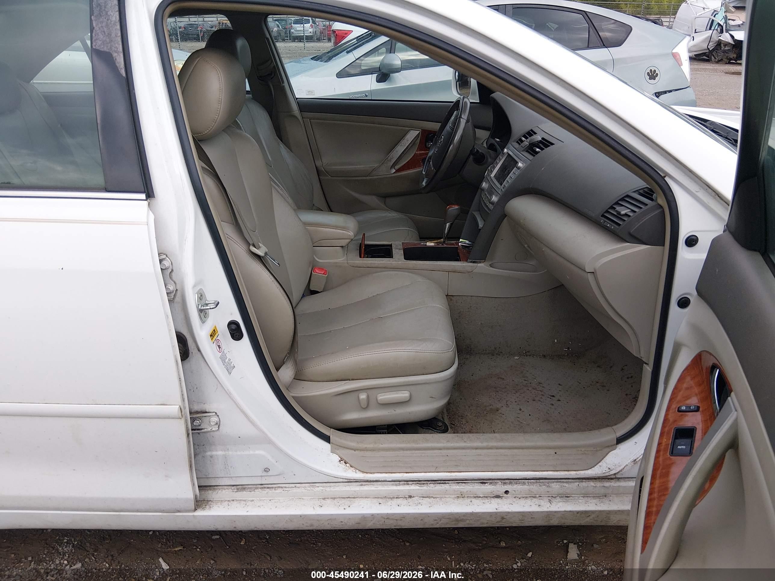 2011 Toyota Camry Xle V6 White vin: 4T1BK3EK4BU629234