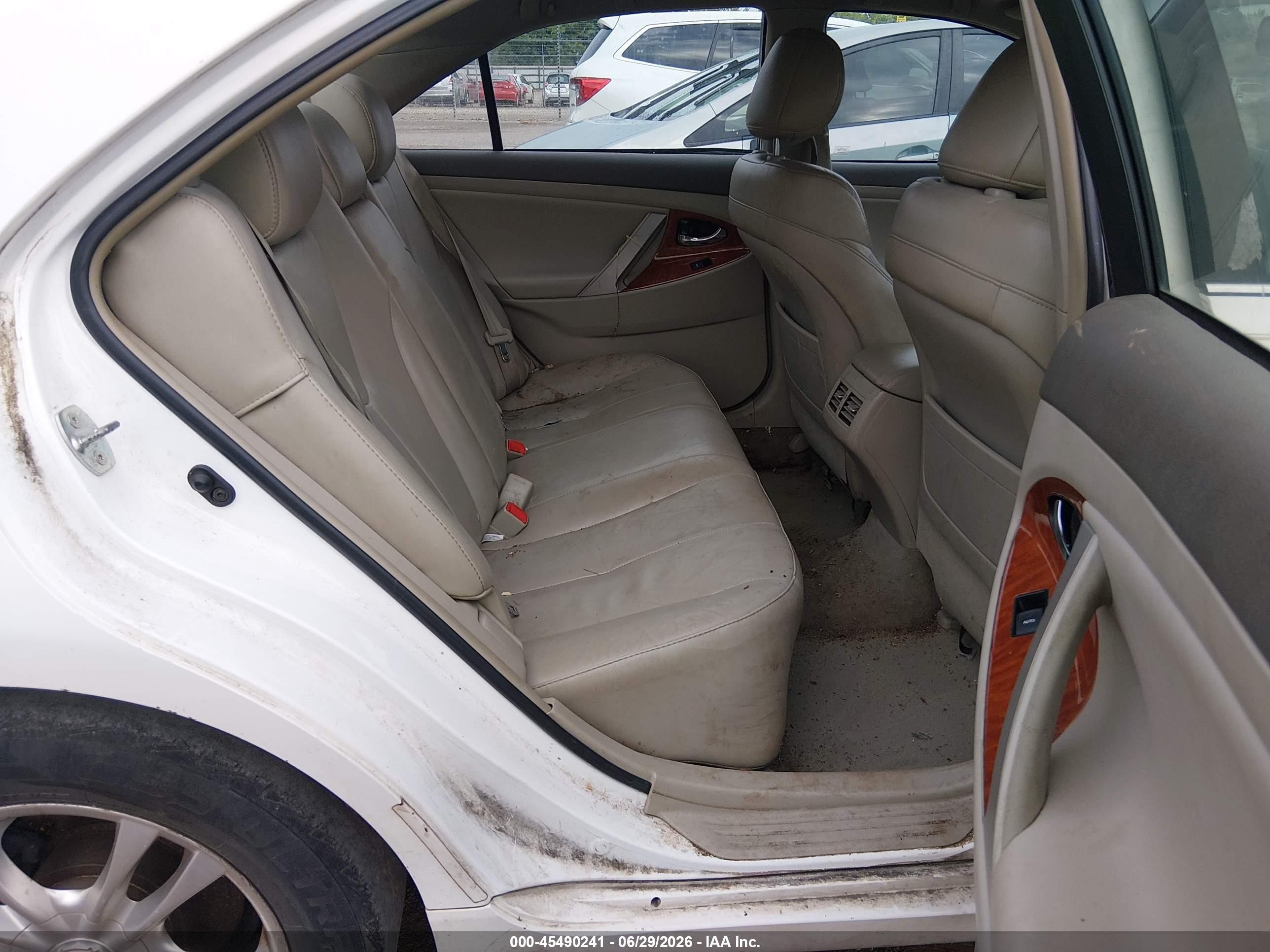 2011 Toyota Camry Xle V6 White vin: 4T1BK3EK4BU629234