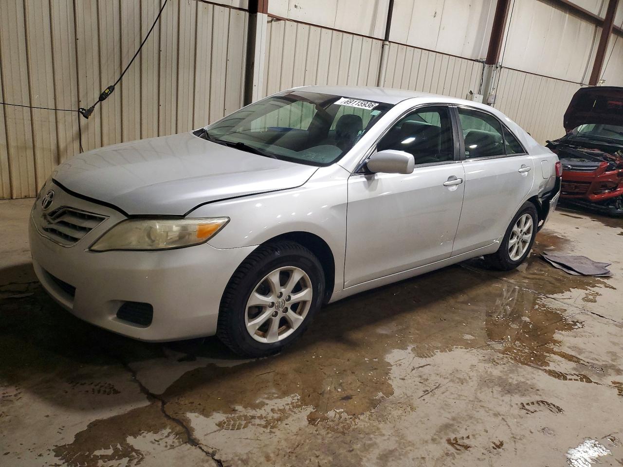 2011 Toyota Camry Le V6 Silver vin: 4T1BK3EK5BU117899