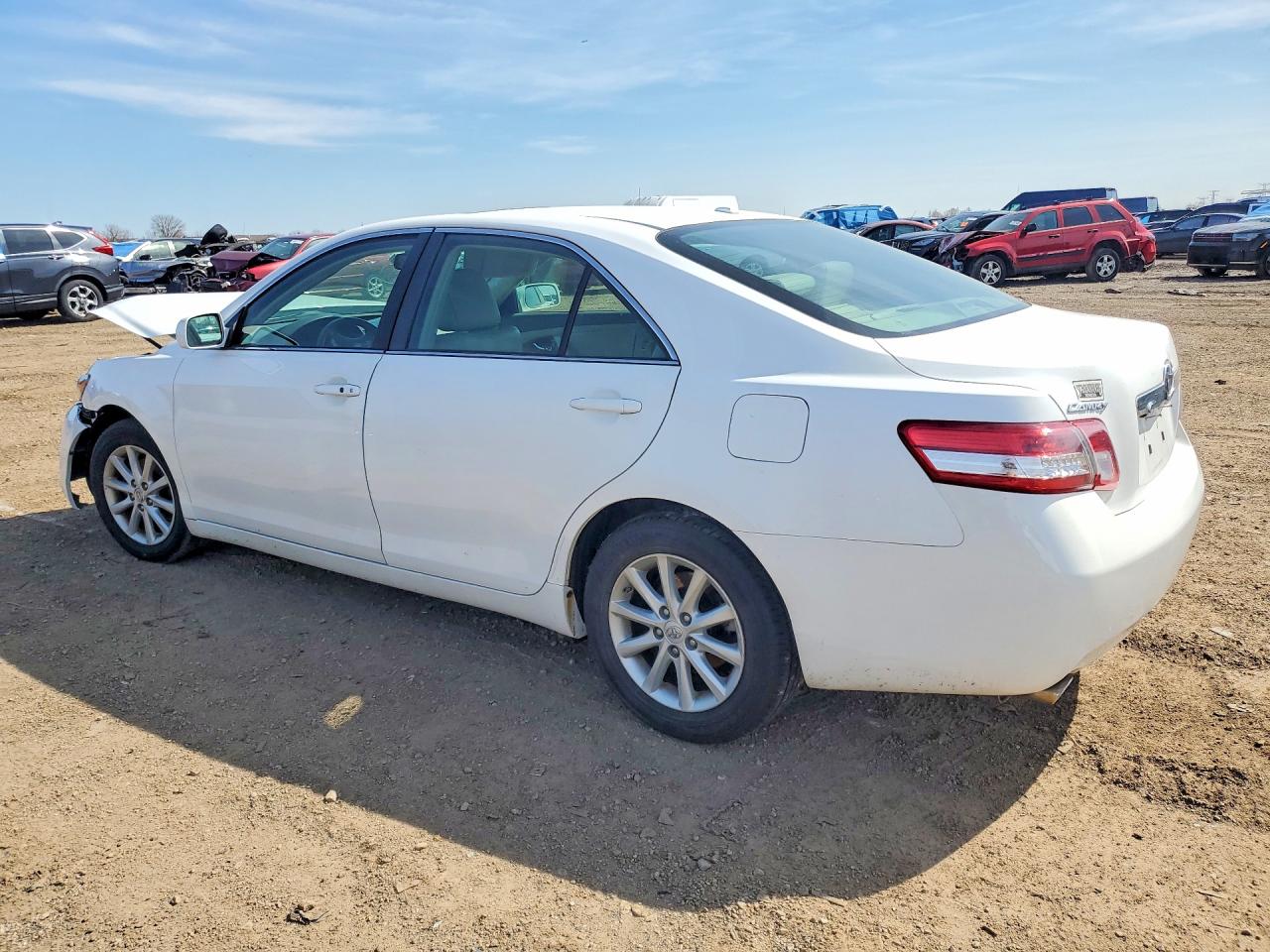2011 Toyota Camry Xle V6 White vin: 4T1BK3EK5BU610871
