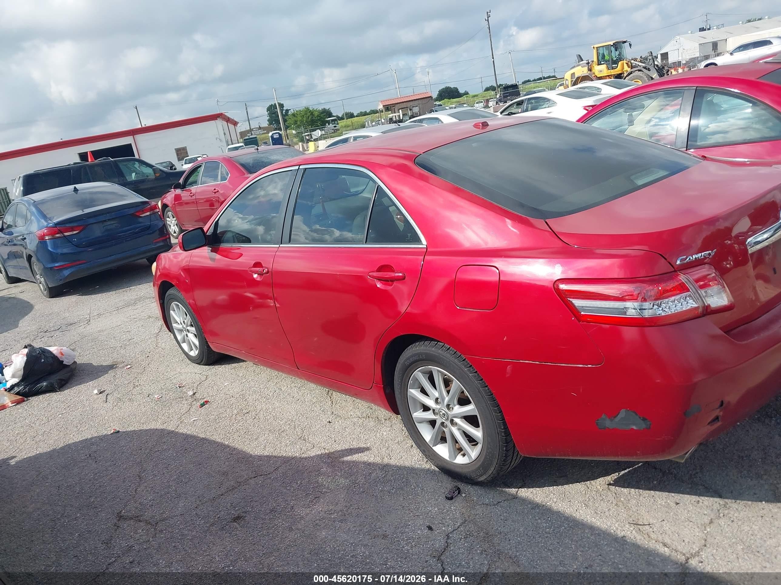 2011 Toyota Camry Xle V6 Red vin: 4T1BK3EK5BU632773