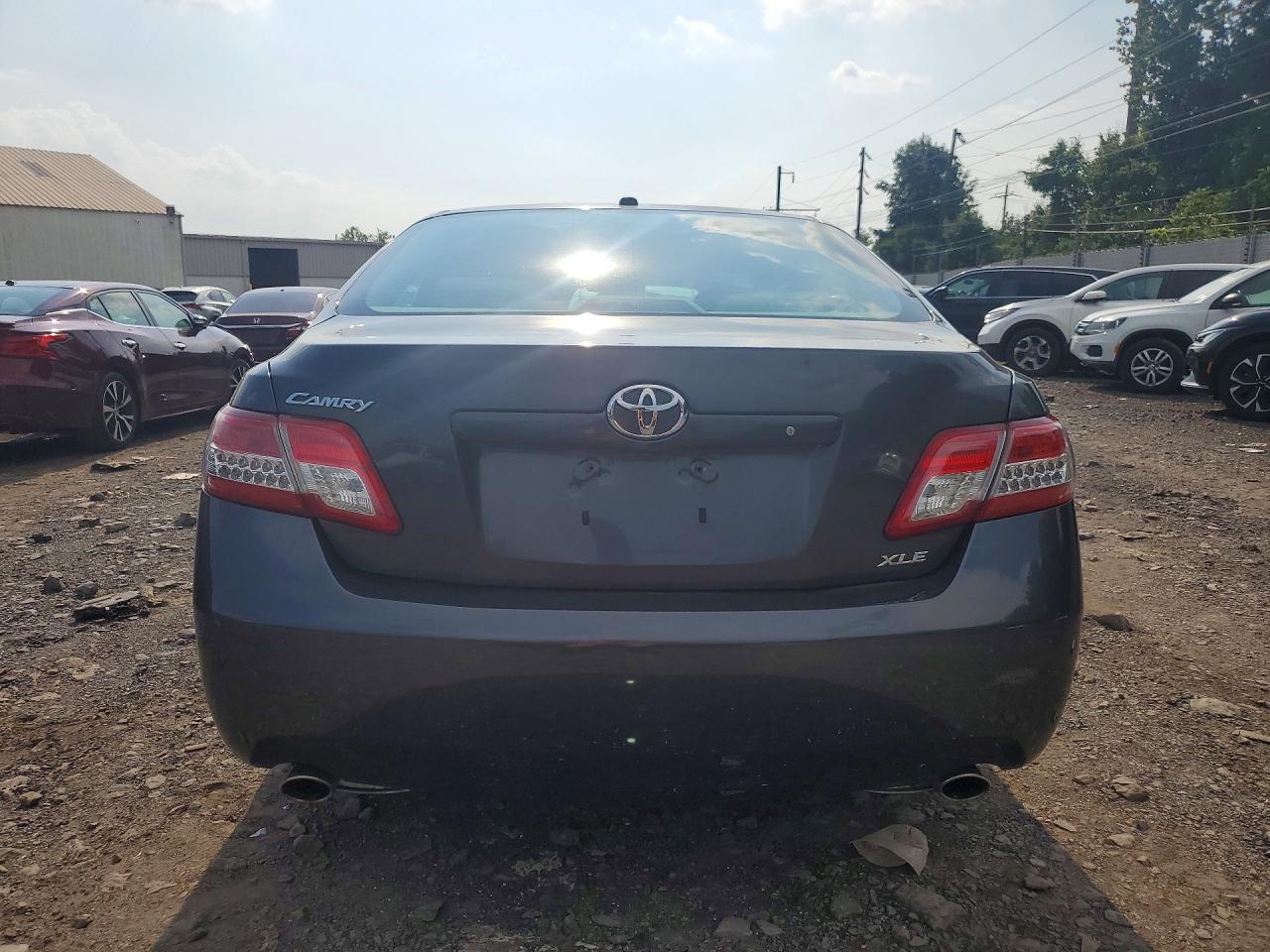 2011 Toyota Camry Le V6 Gray vin: 4T1BK3EK6BU118804