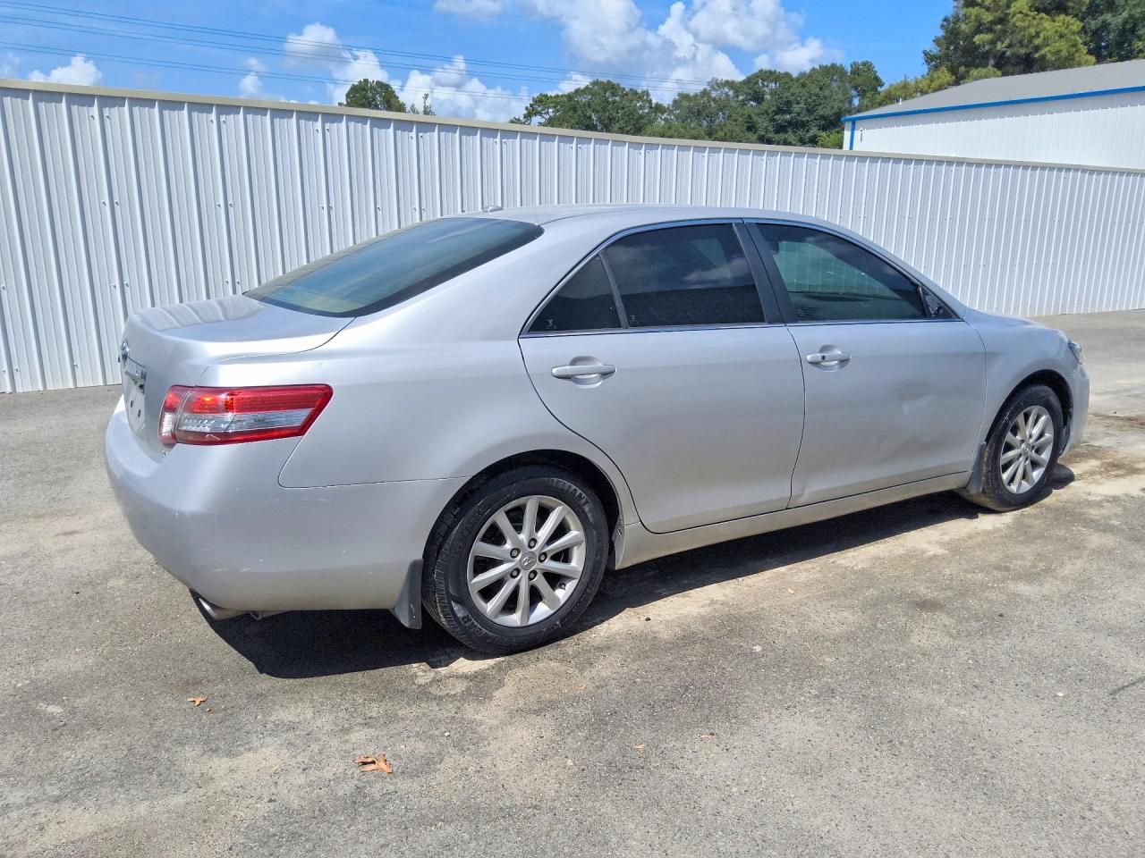 2011 Toyota Camry Xle V6 Silver vin: 4T1BK3EK6BU122786