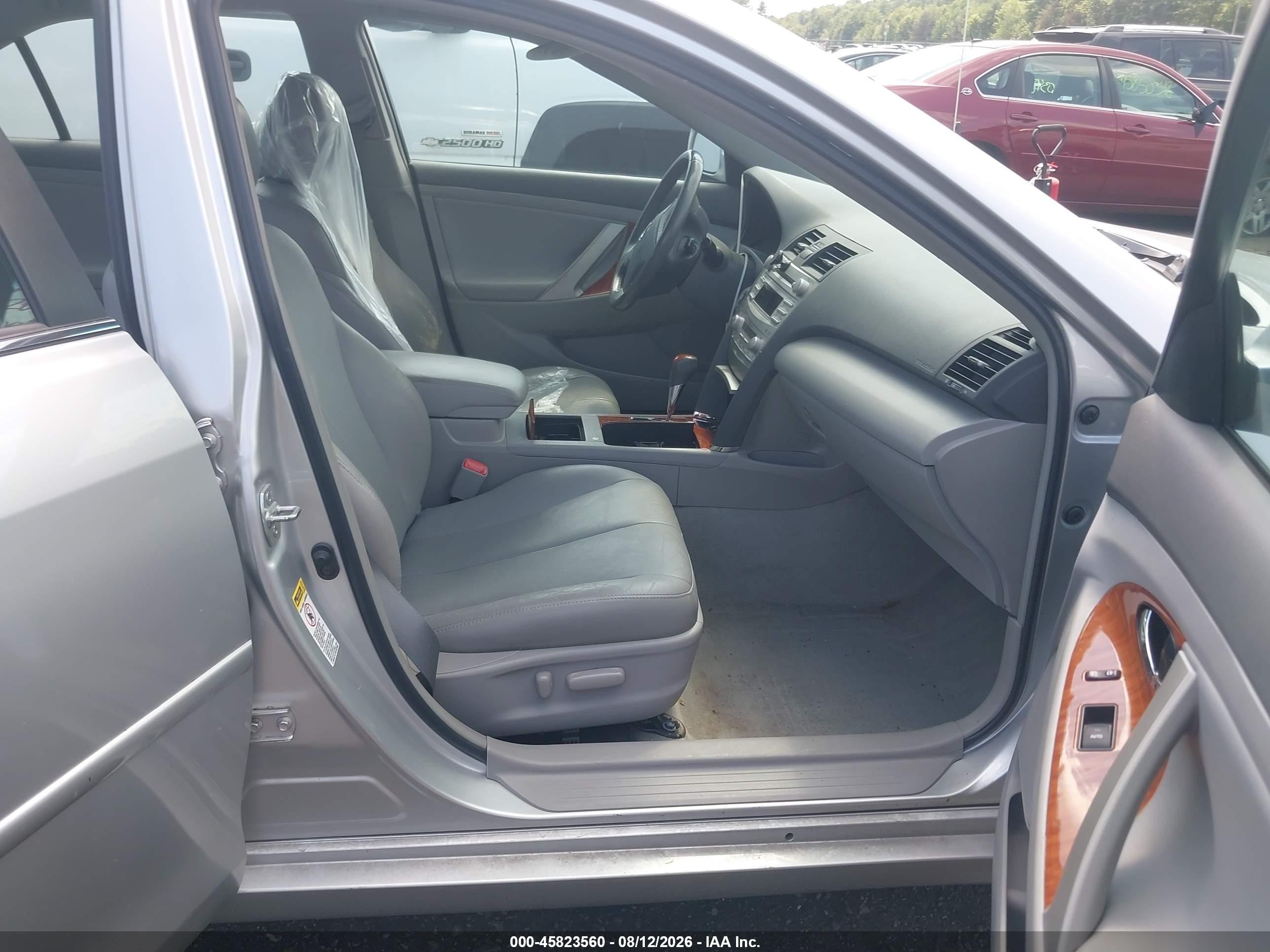 2011 Toyota Camry Xle V6 Серебряный vin: 4T1BK3EK6BU131648