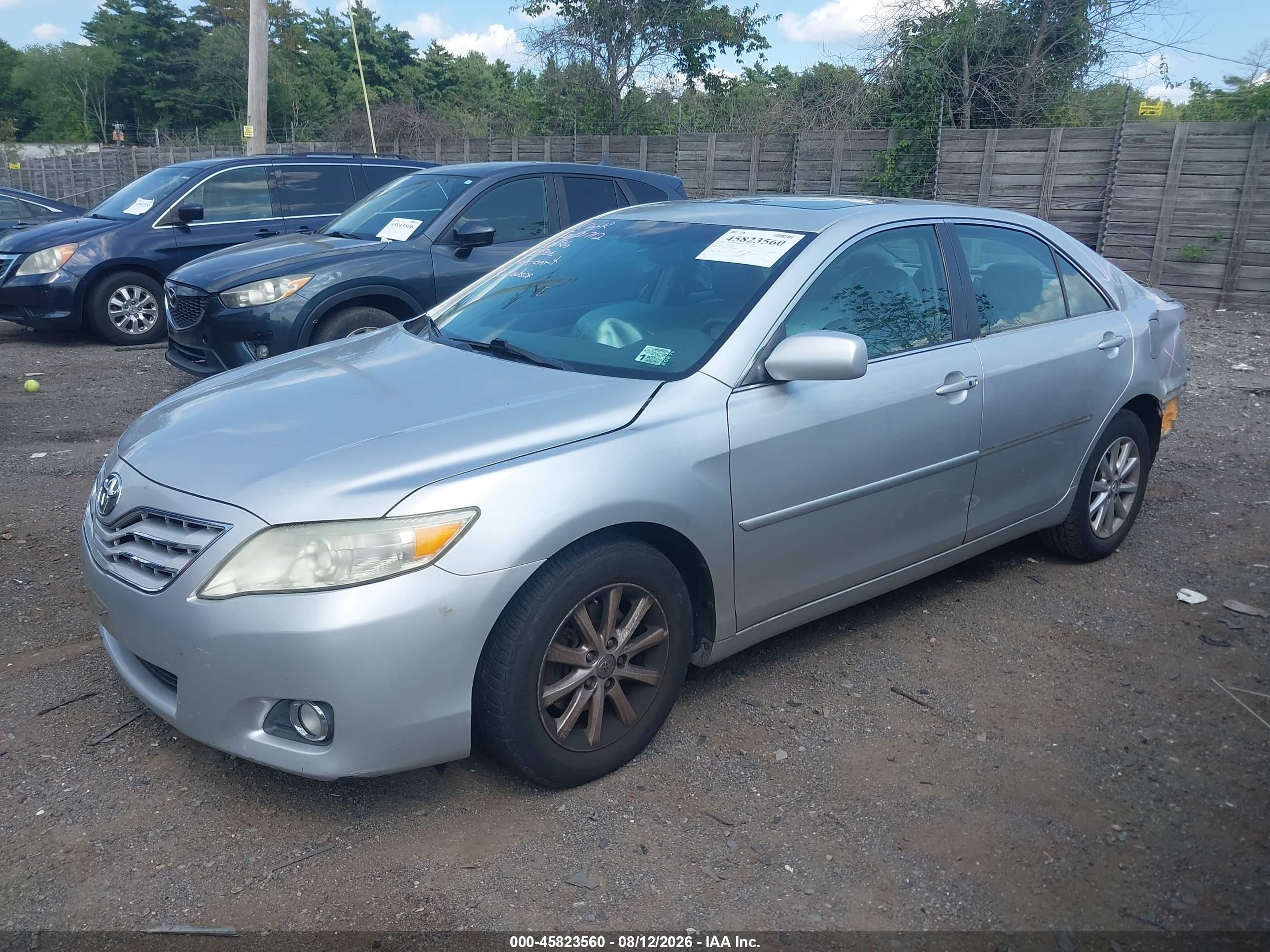 2011 Toyota Camry Xle V6 Серебряный vin: 4T1BK3EK6BU131648