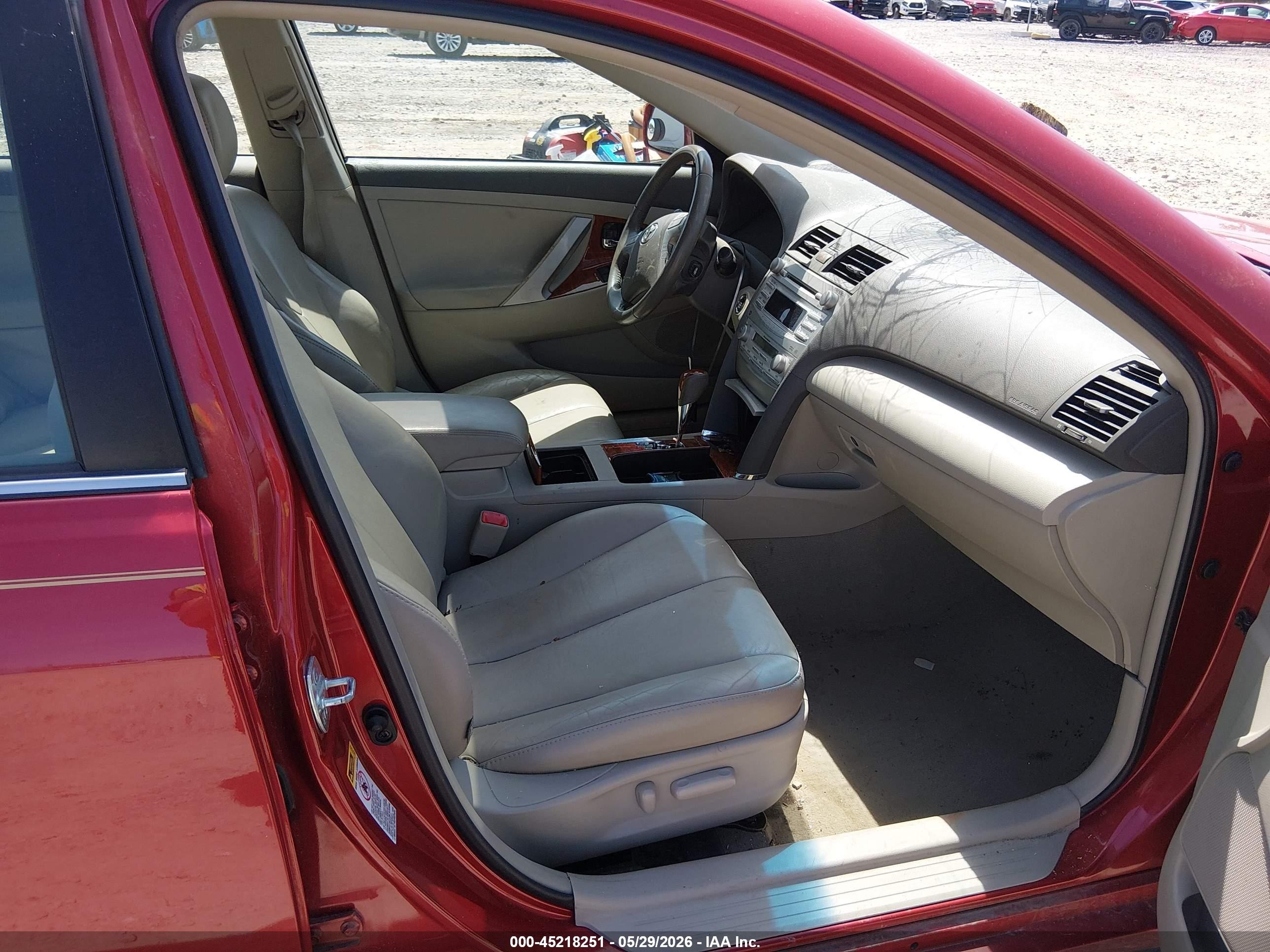 2011 Toyota Camry Xle V6 Red vin: 4T1BK3EK6BU618929