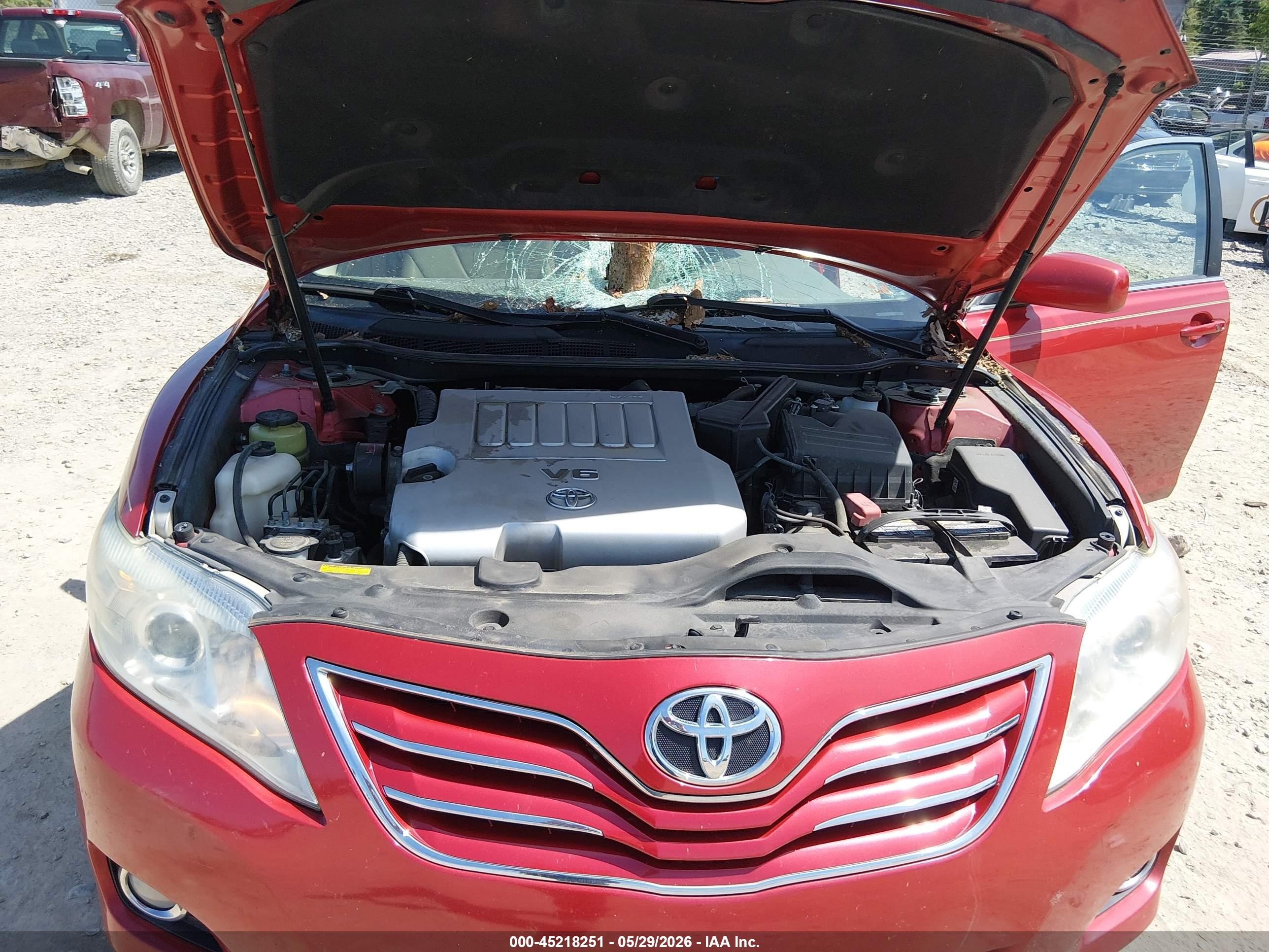 2011 Toyota Camry Xle V6 Red vin: 4T1BK3EK6BU618929