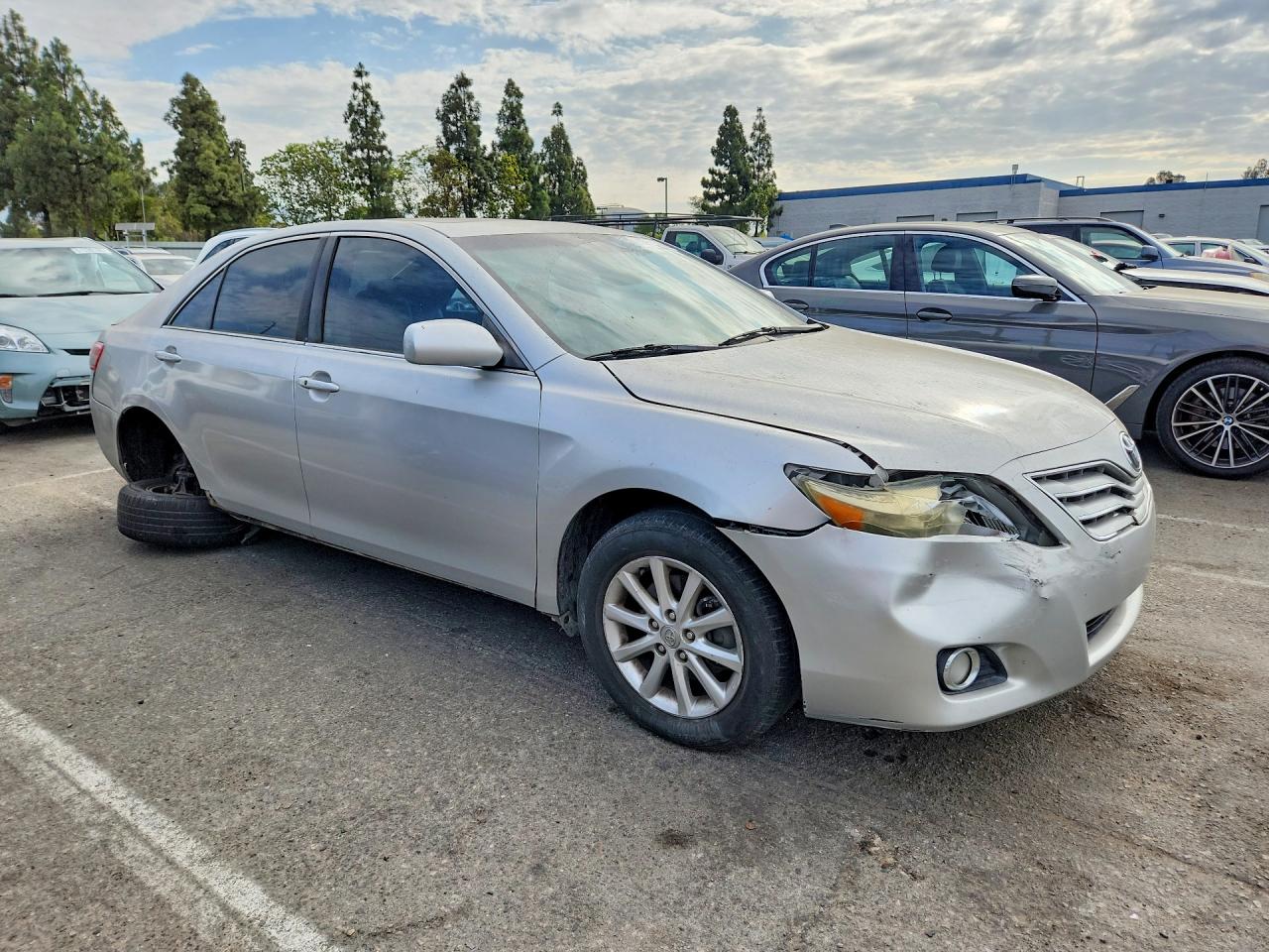 2011 Toyota Camry Xle V6 Silver vin: 4T1BK3EK6BU620101