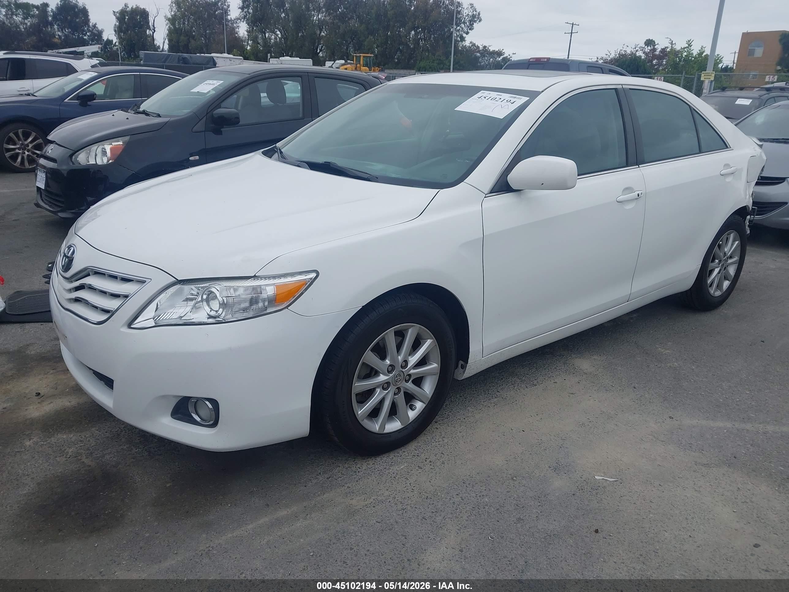 2011 Toyota Camry Xle V6 White vin: 4T1BK3EK6BU627226