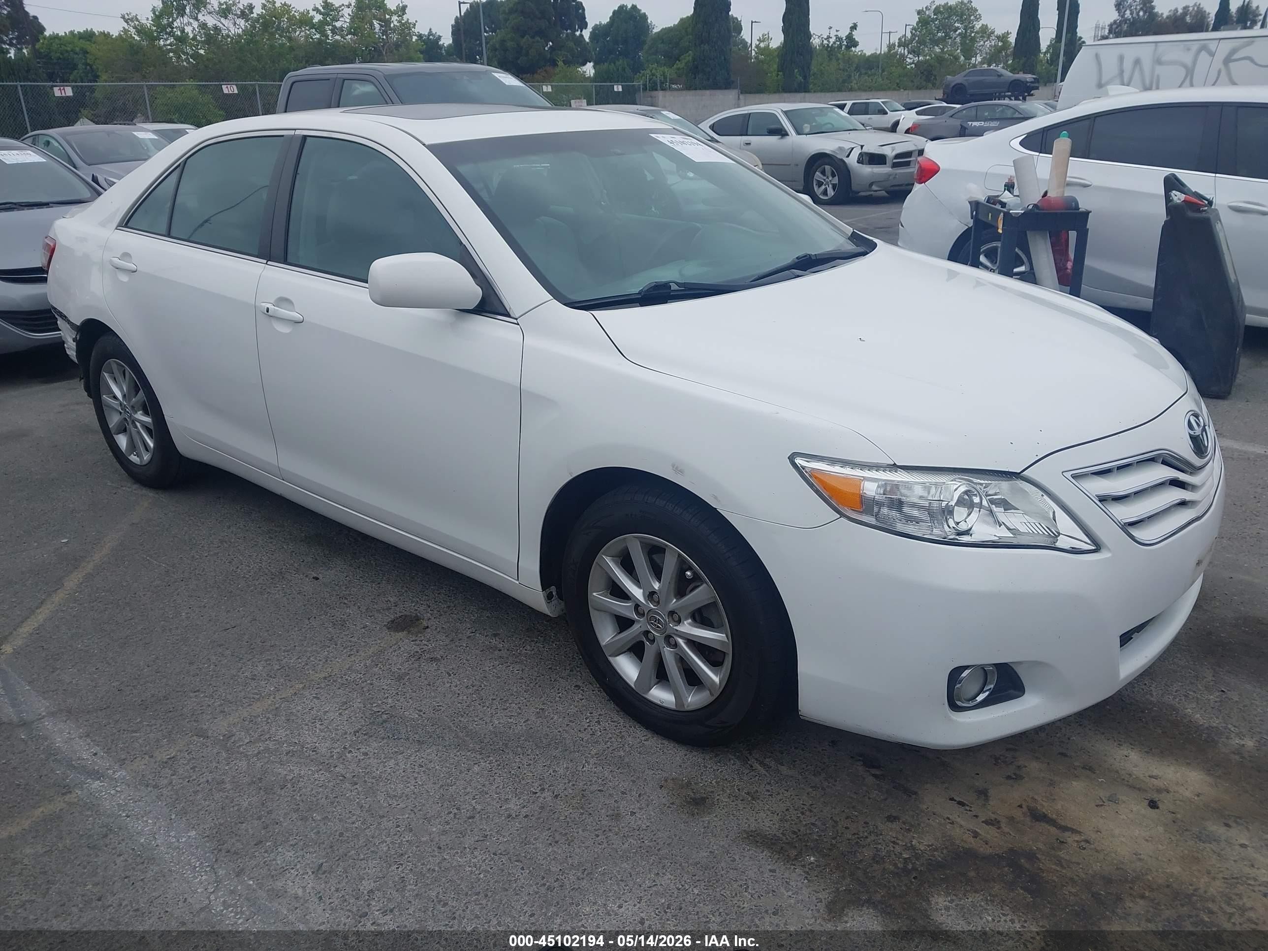 2011 Toyota Camry Xle V6 White vin: 4T1BK3EK6BU627226