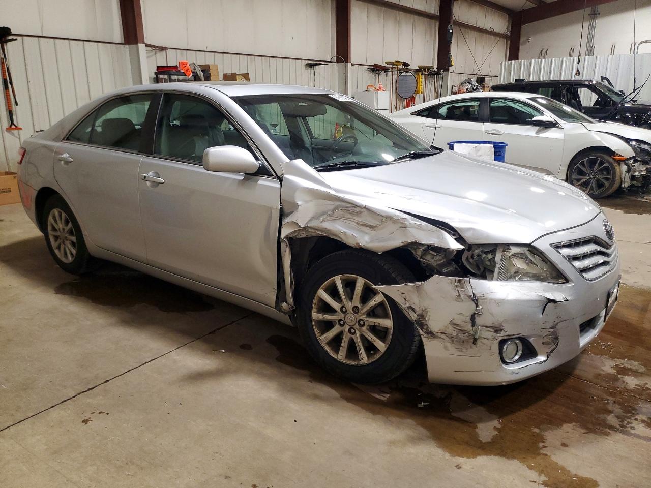 2010 Toyota Camry Xle V6 Серебряный vin: 4T1BK3EK7AU101797