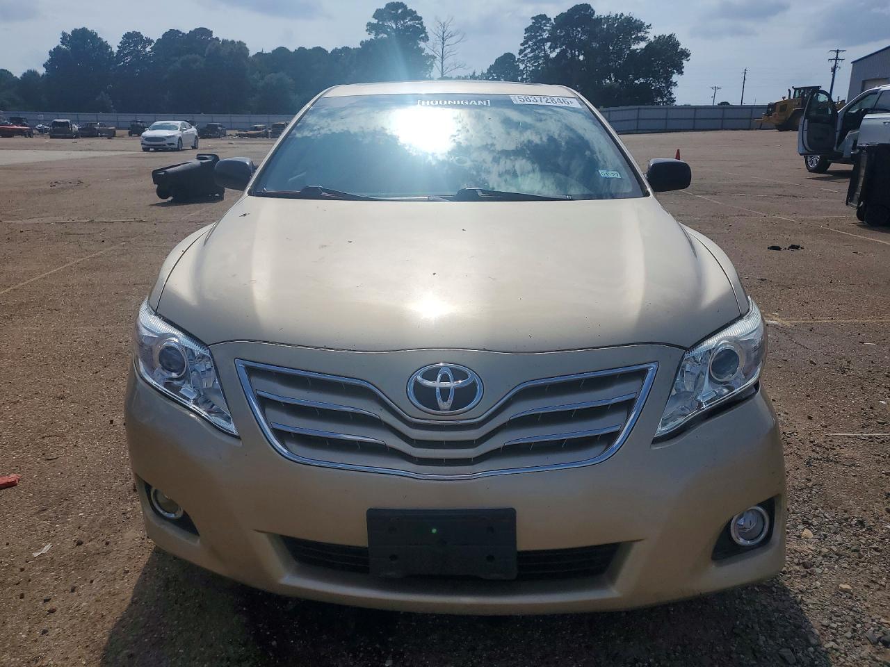 2011 Toyota Camry Xle V6 Gold vin: 4T1BK3EK7BU120867