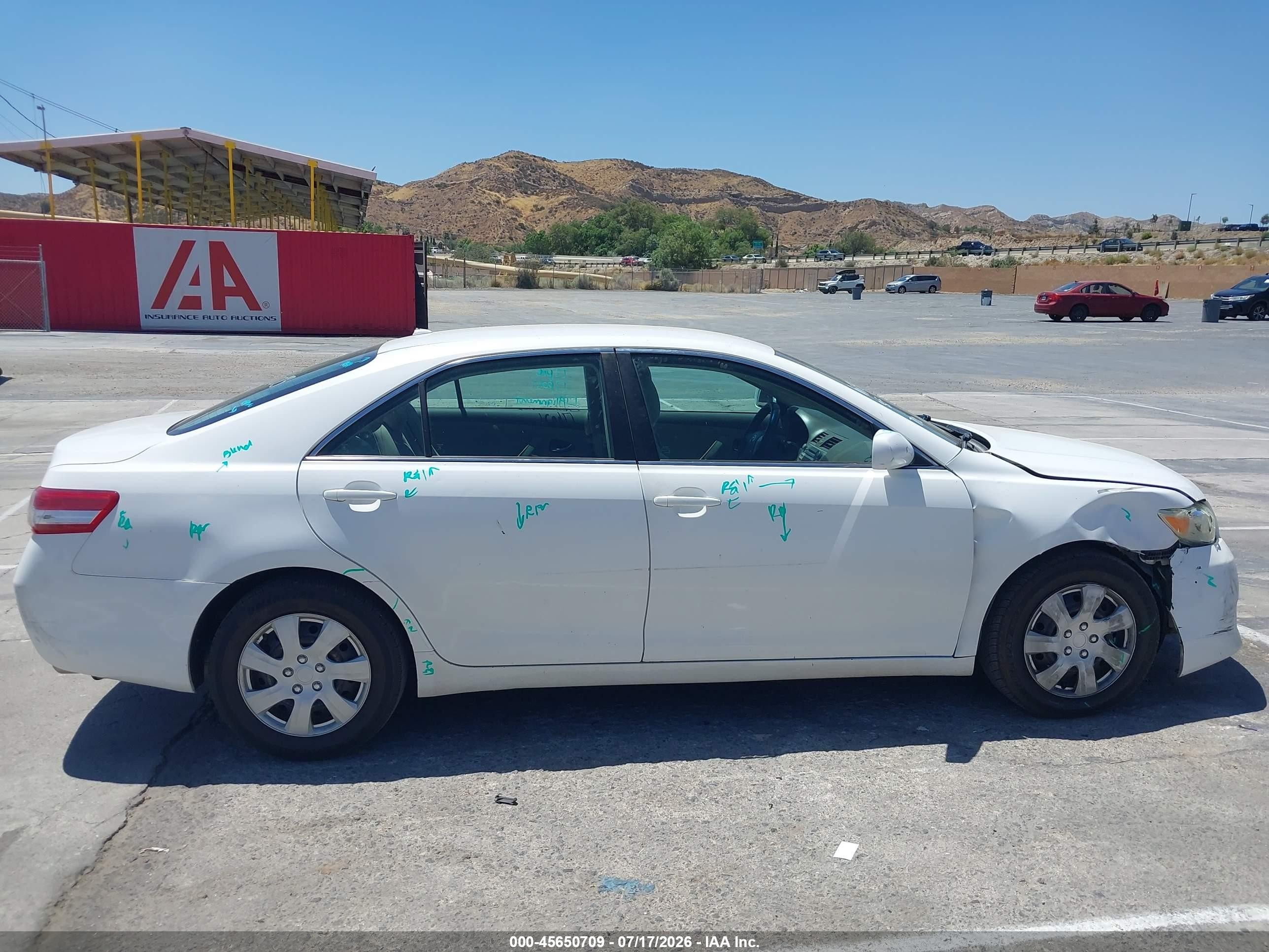 2011 Toyota Camry Le V6 White vin: 4T1BK3EK7BU611150