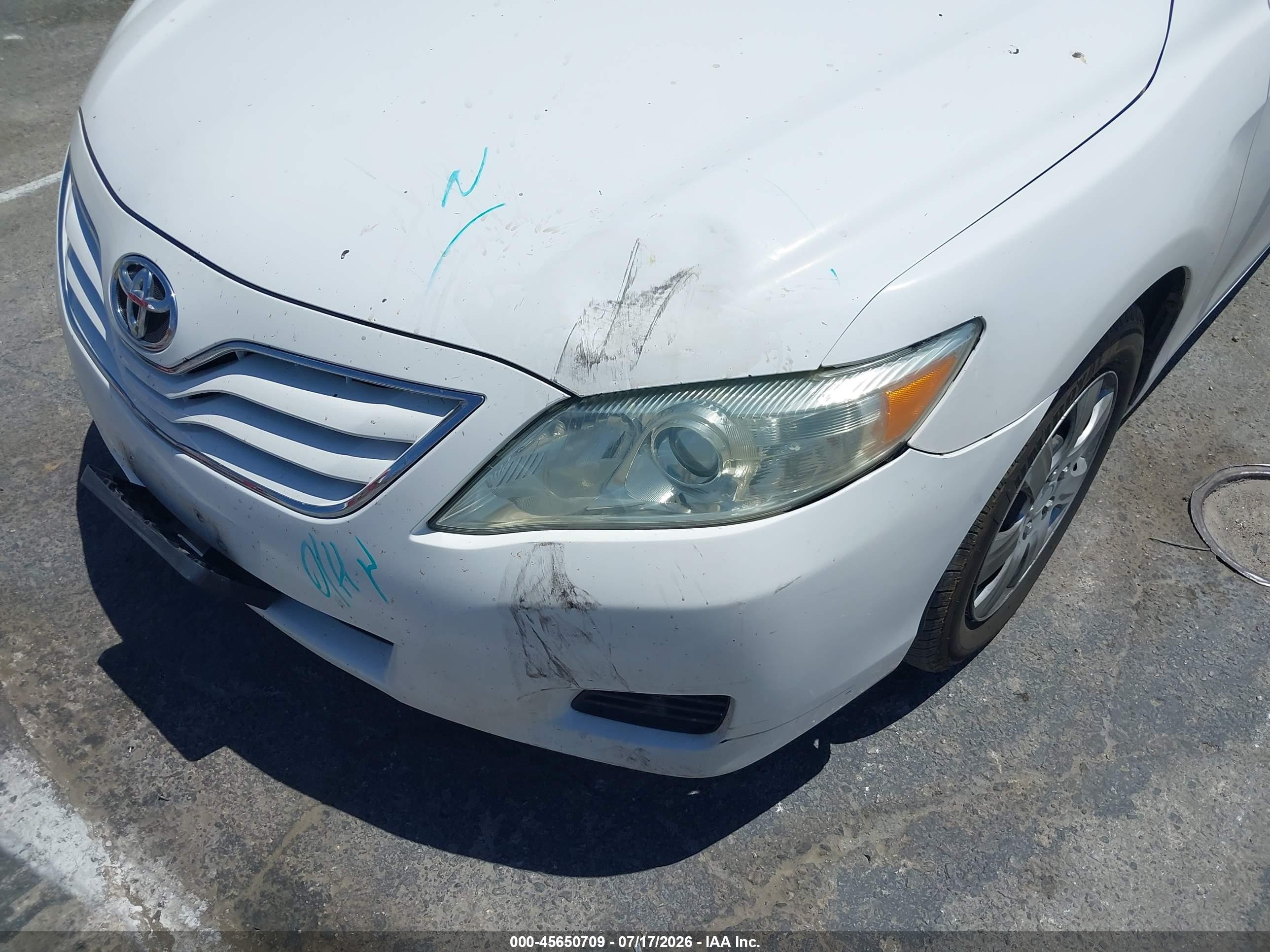 2011 Toyota Camry Le V6 White vin: 4T1BK3EK7BU611150