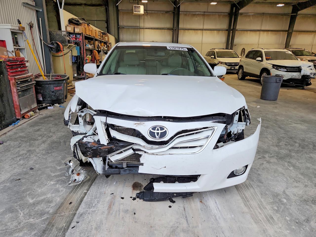 2011 Toyota Camry Xle V6 White vin: 4T1BK3EK7BU612668