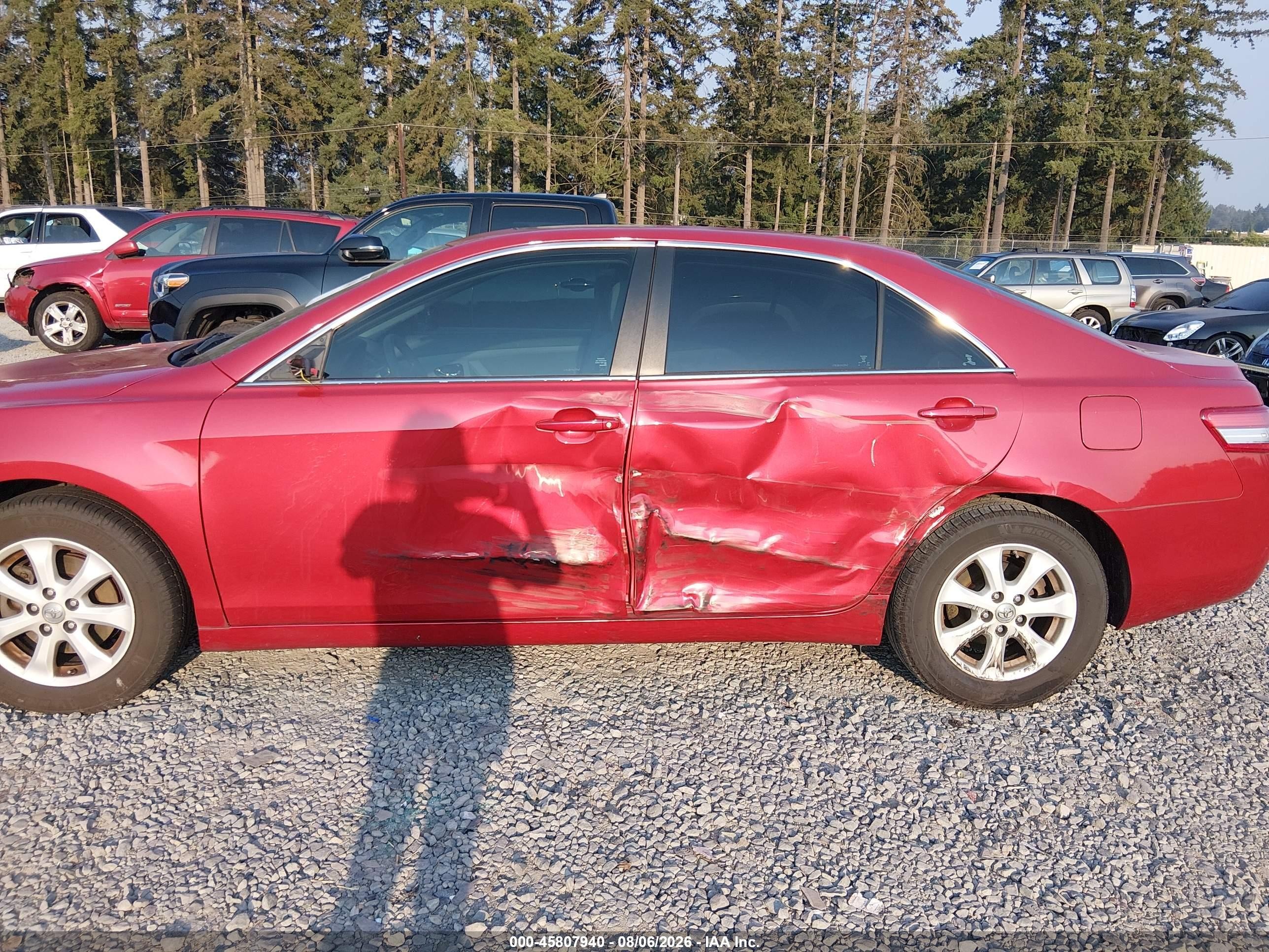 2010 Toyota Camry Le V6 Red vin: 4T1BK3EK8AU110945