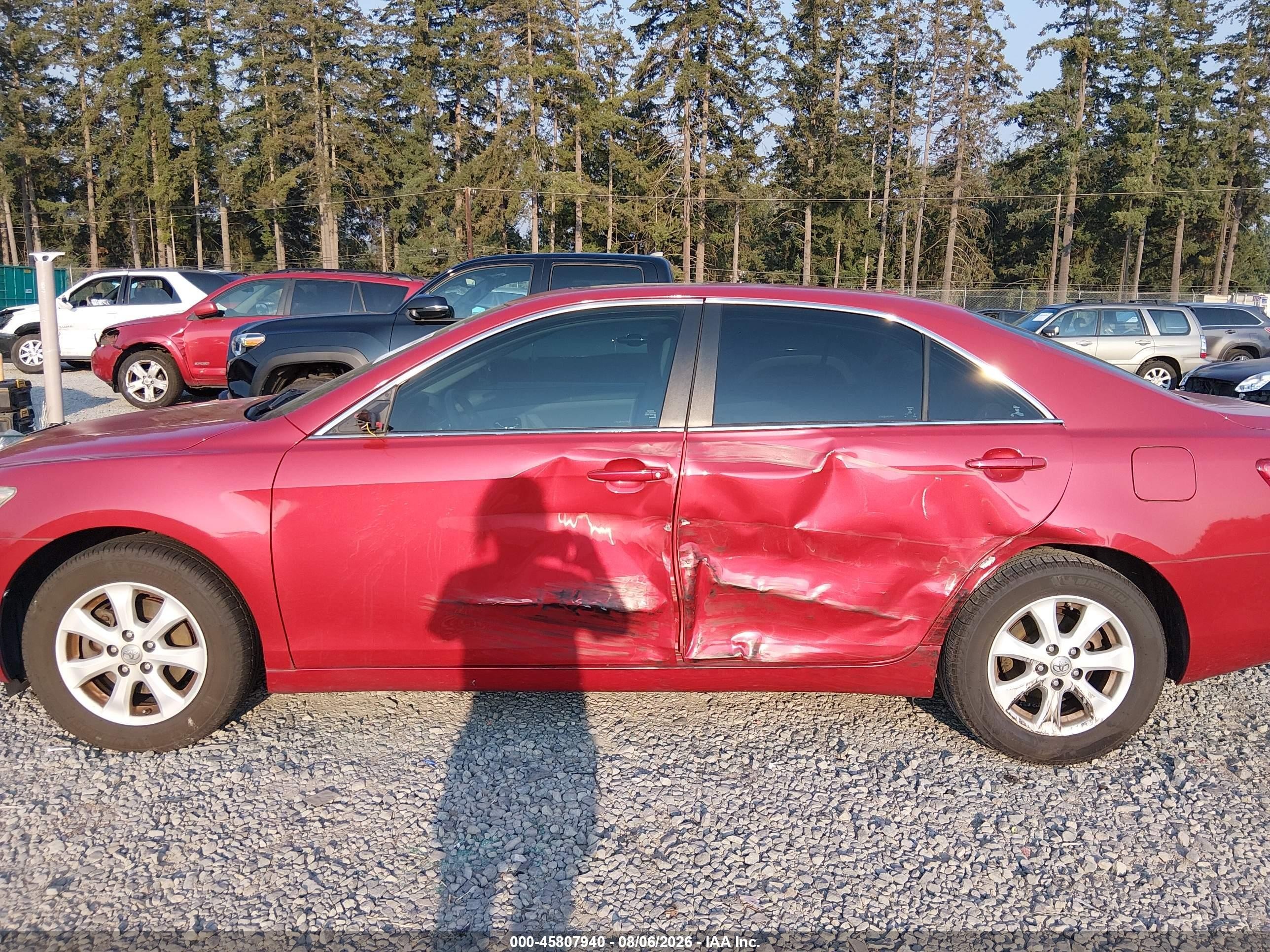 2010 Toyota Camry Le V6 Red vin: 4T1BK3EK8AU110945