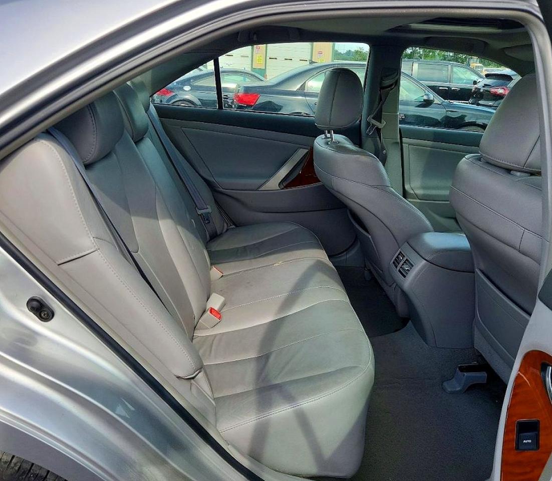 2010 Toyota Camry Xle V6 Silver vin: 4T1BK3EK8AU598570