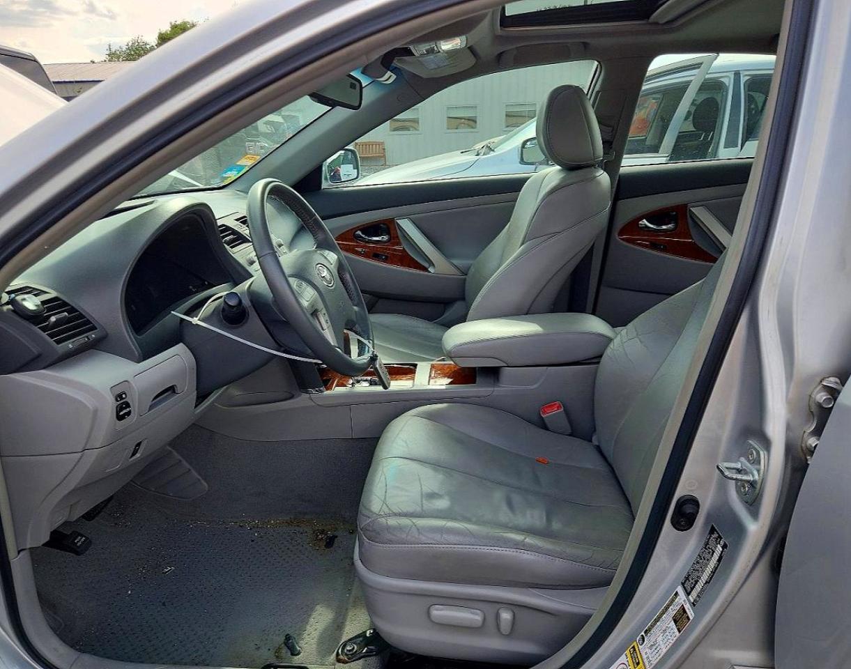 2010 Toyota Camry Xle V6 Silver vin: 4T1BK3EK8AU598570