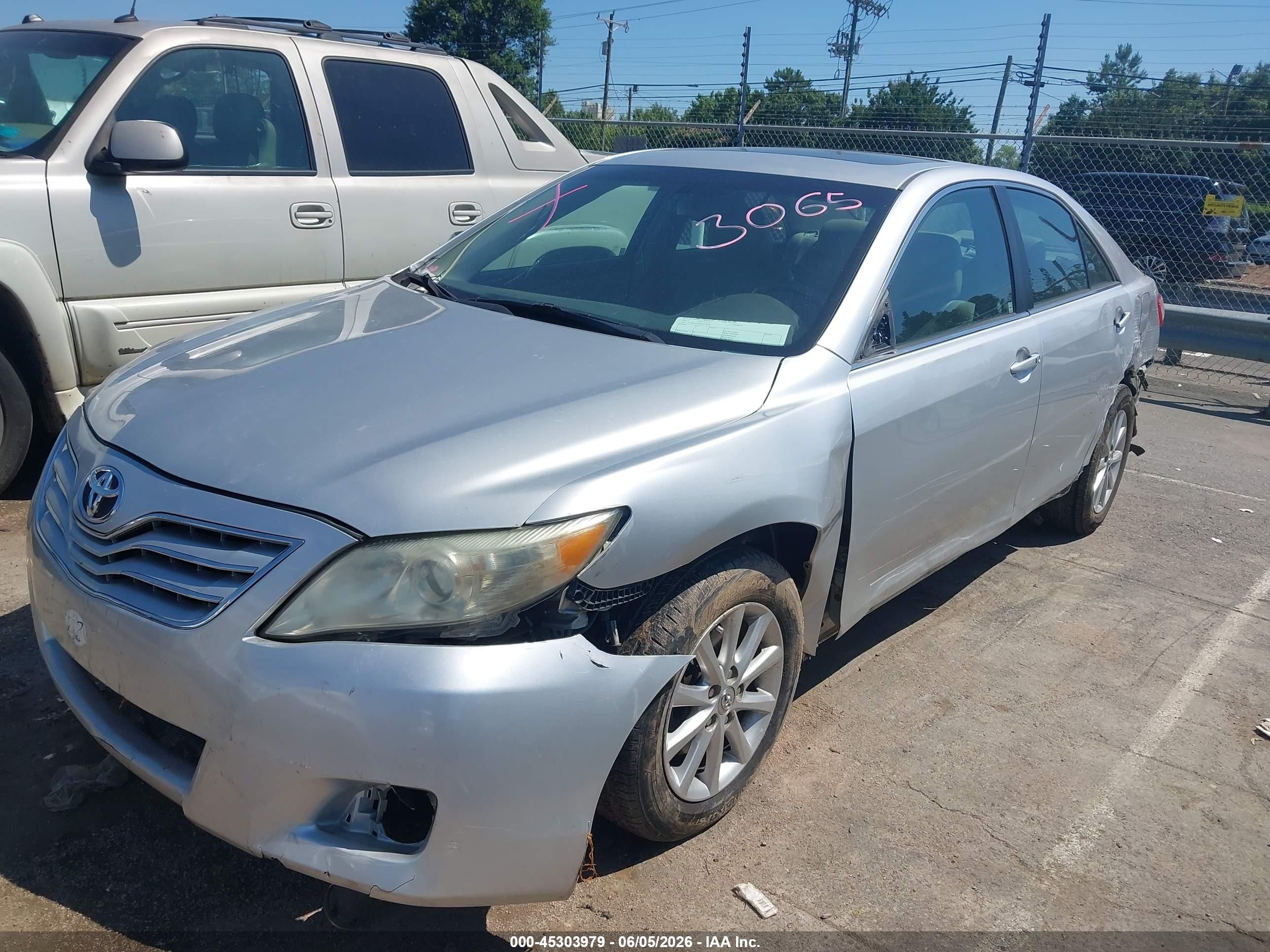 2011 Toyota Camry Xle V6 Silver vin: 4T1BK3EK8BU123065