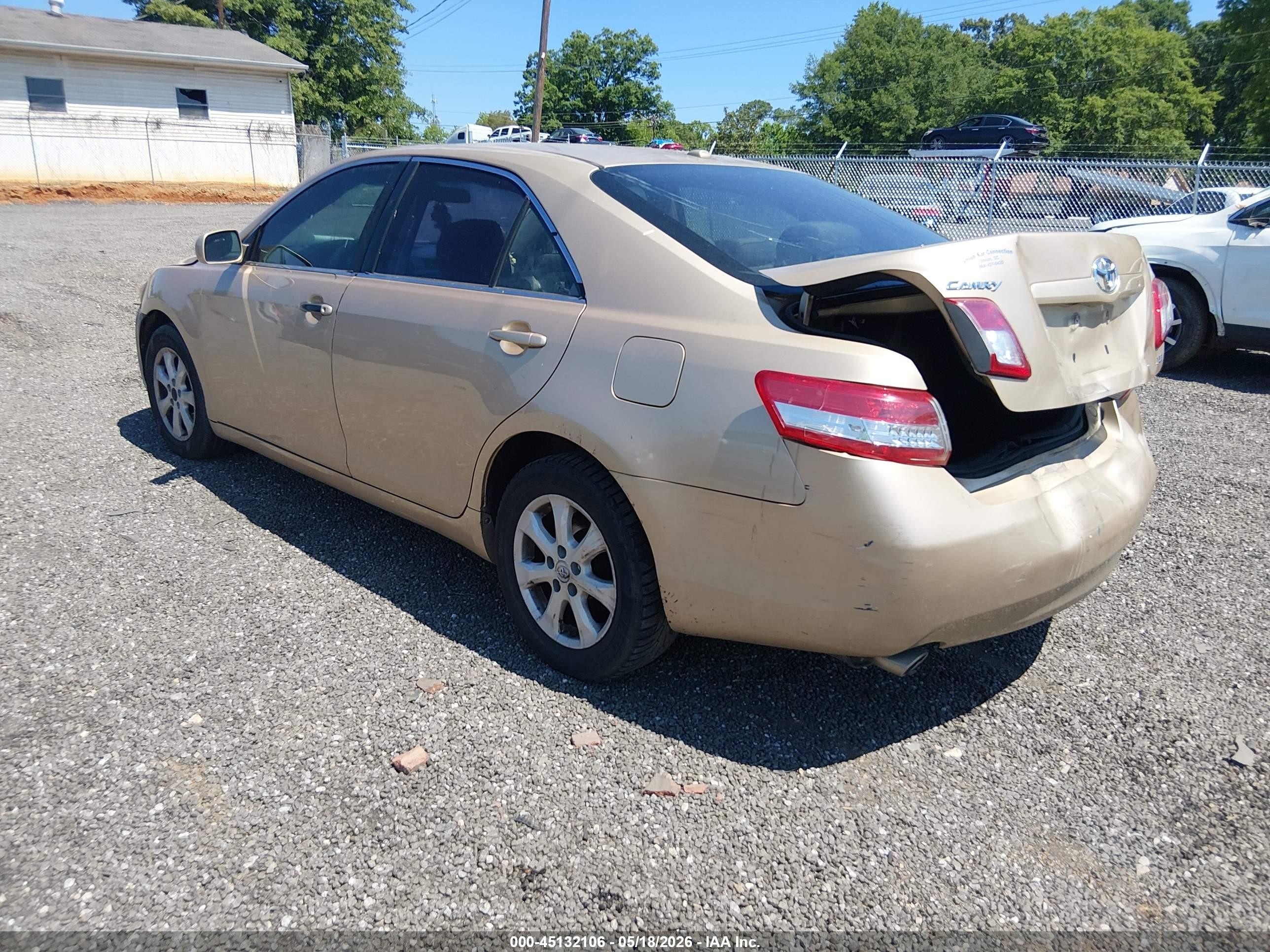 2011 Toyota Camry Le V6 Gold vin: 4T1BK3EK9BU125357