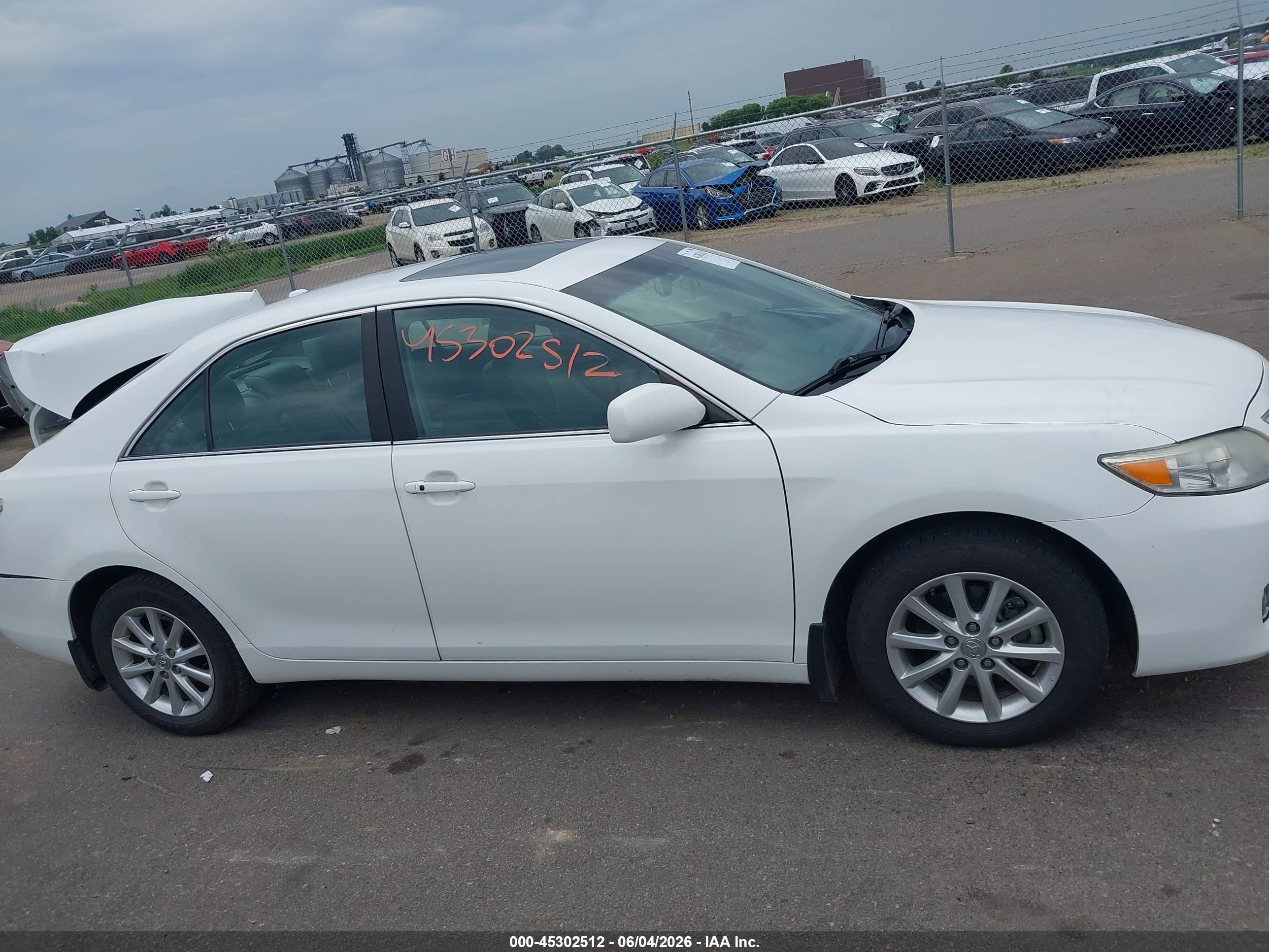 2011 Toyota Camry Xle V6 White vin: 4T1BK3EK9BU623378