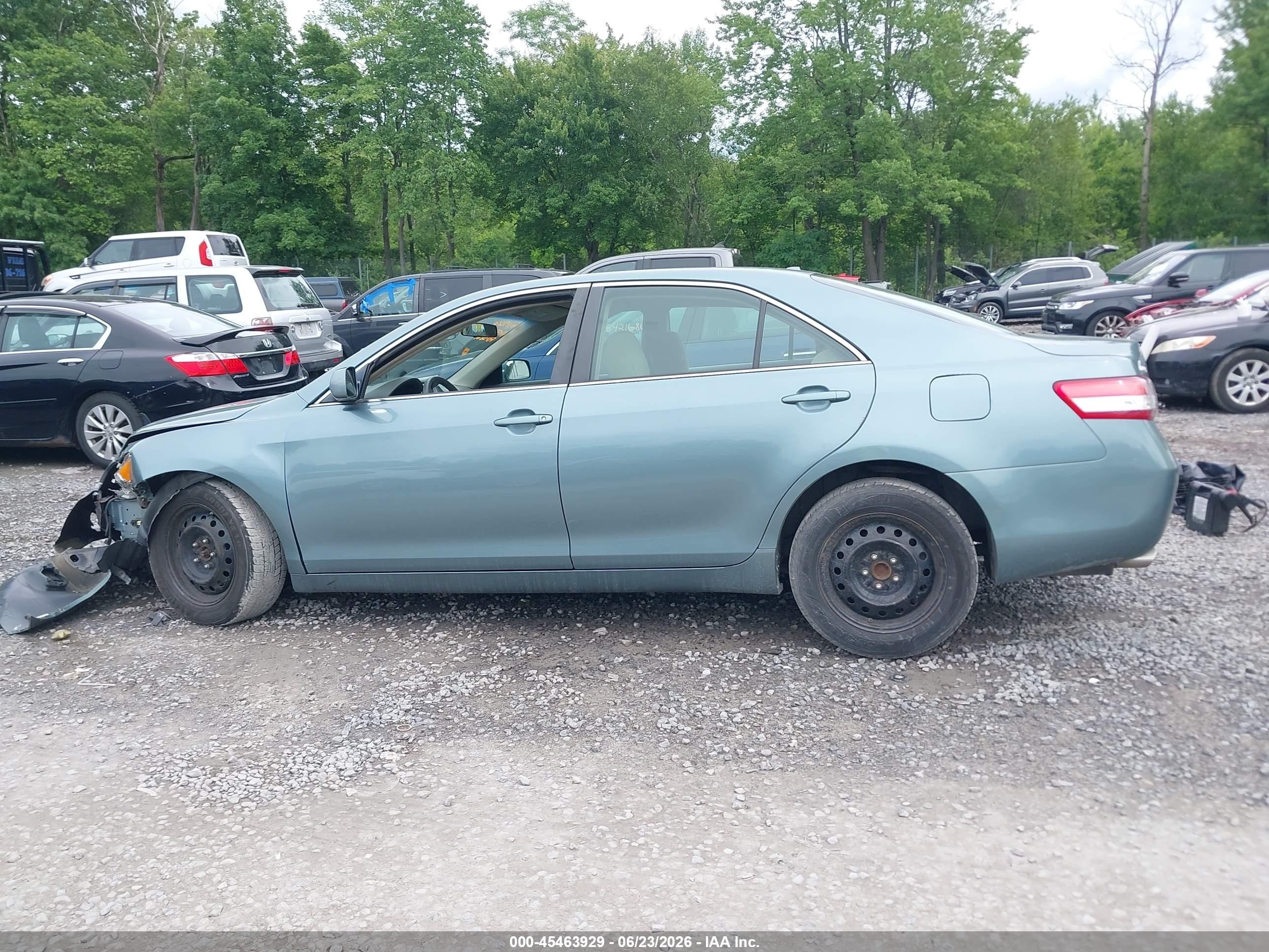 2010 Toyota Camry Le V6 Blue vin: 4T1BK3EKXAU602747